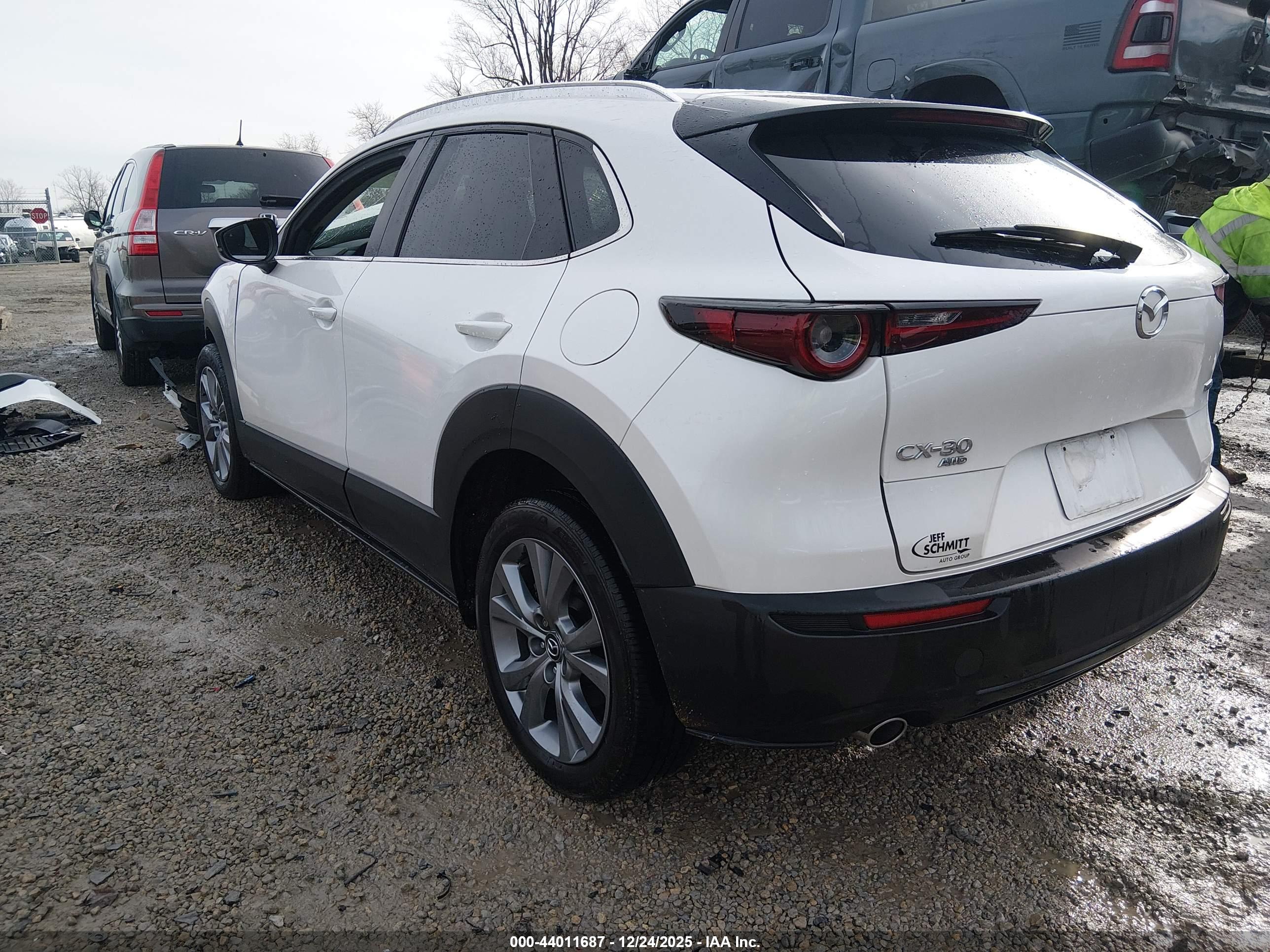 MAZDA CX-30 image 3