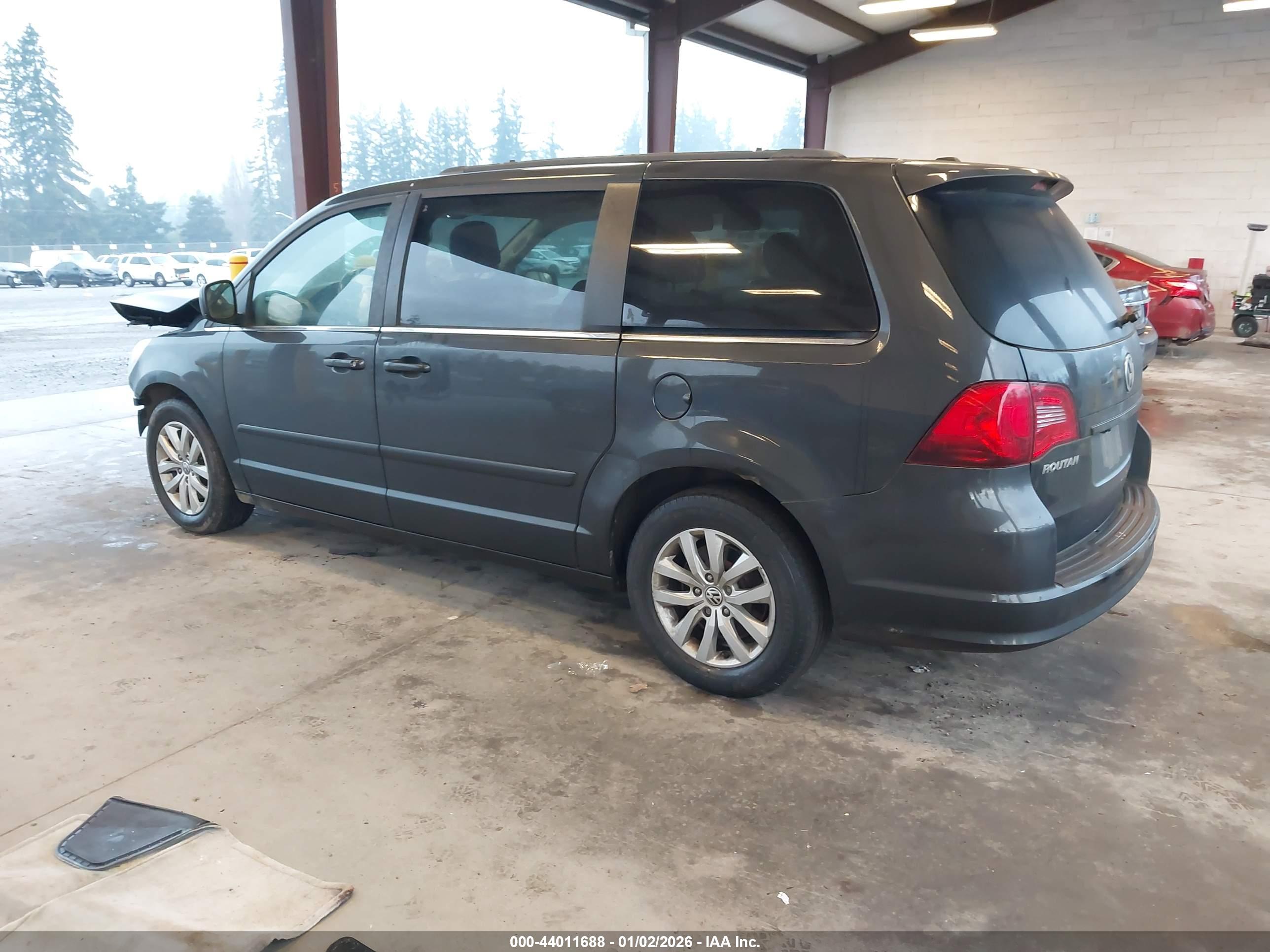 VOLKSWAGEN ROUTAN image 3