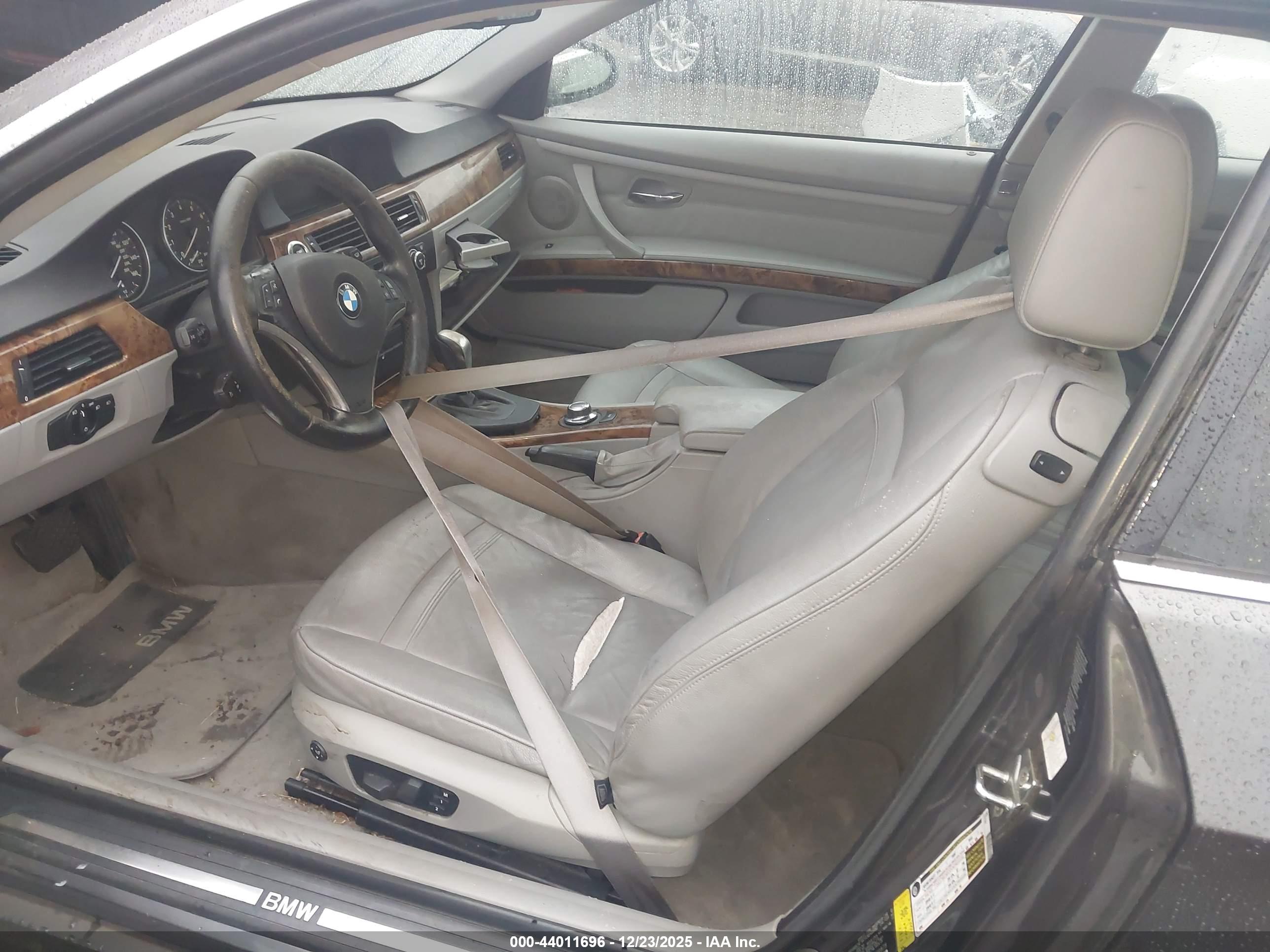 BMW 328XI image 5