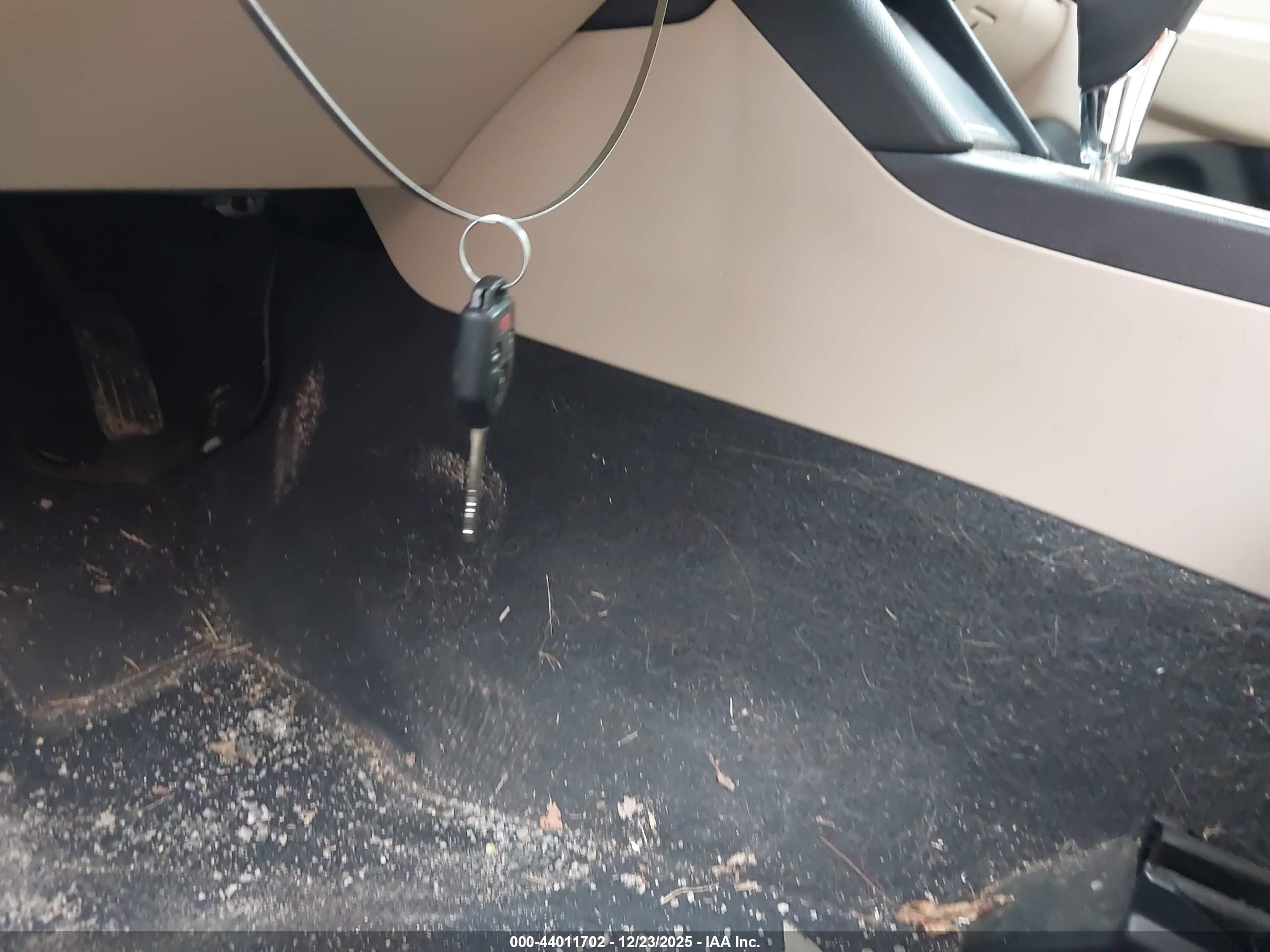 SUBARU OUTBACK image 11