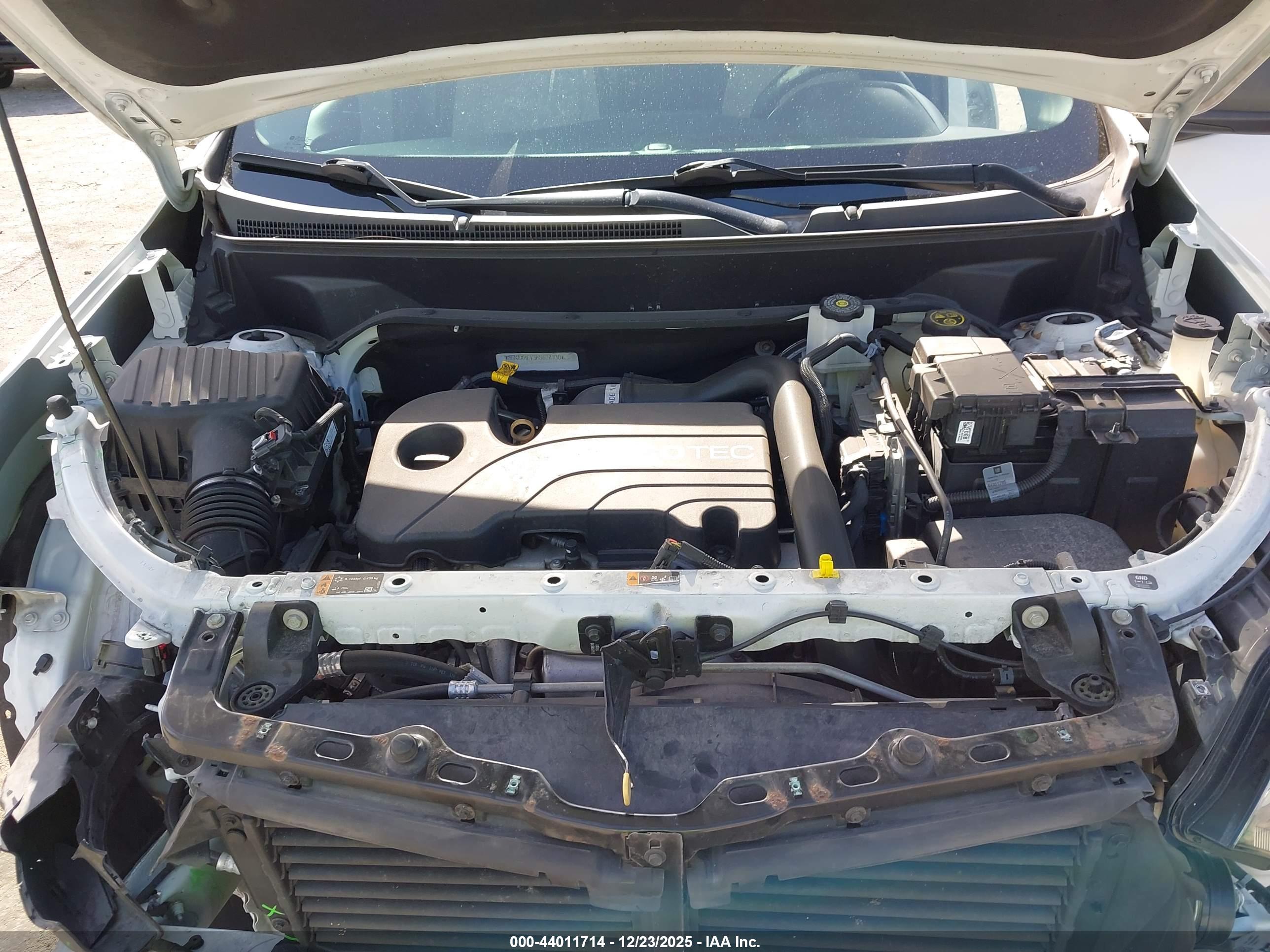 CHEVROLET EQUINOX image 10