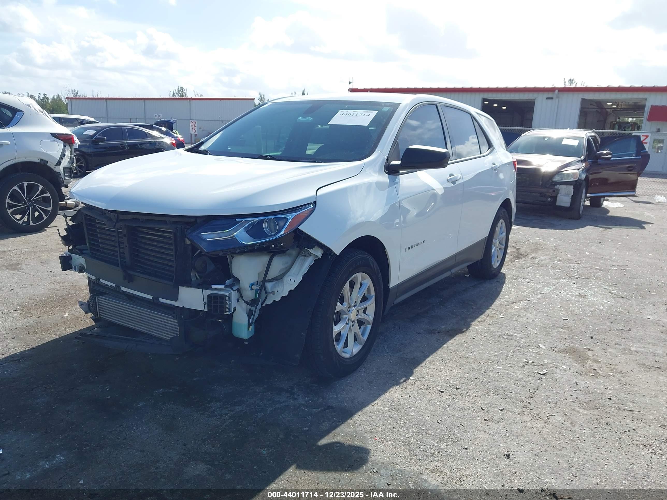 CHEVROLET EQUINOX image 2