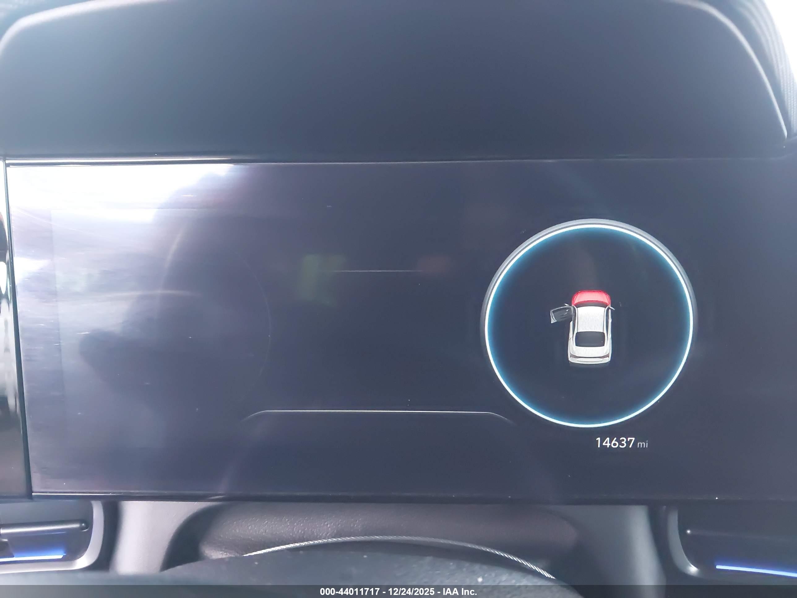 HYUNDAI ELANTRA image 7