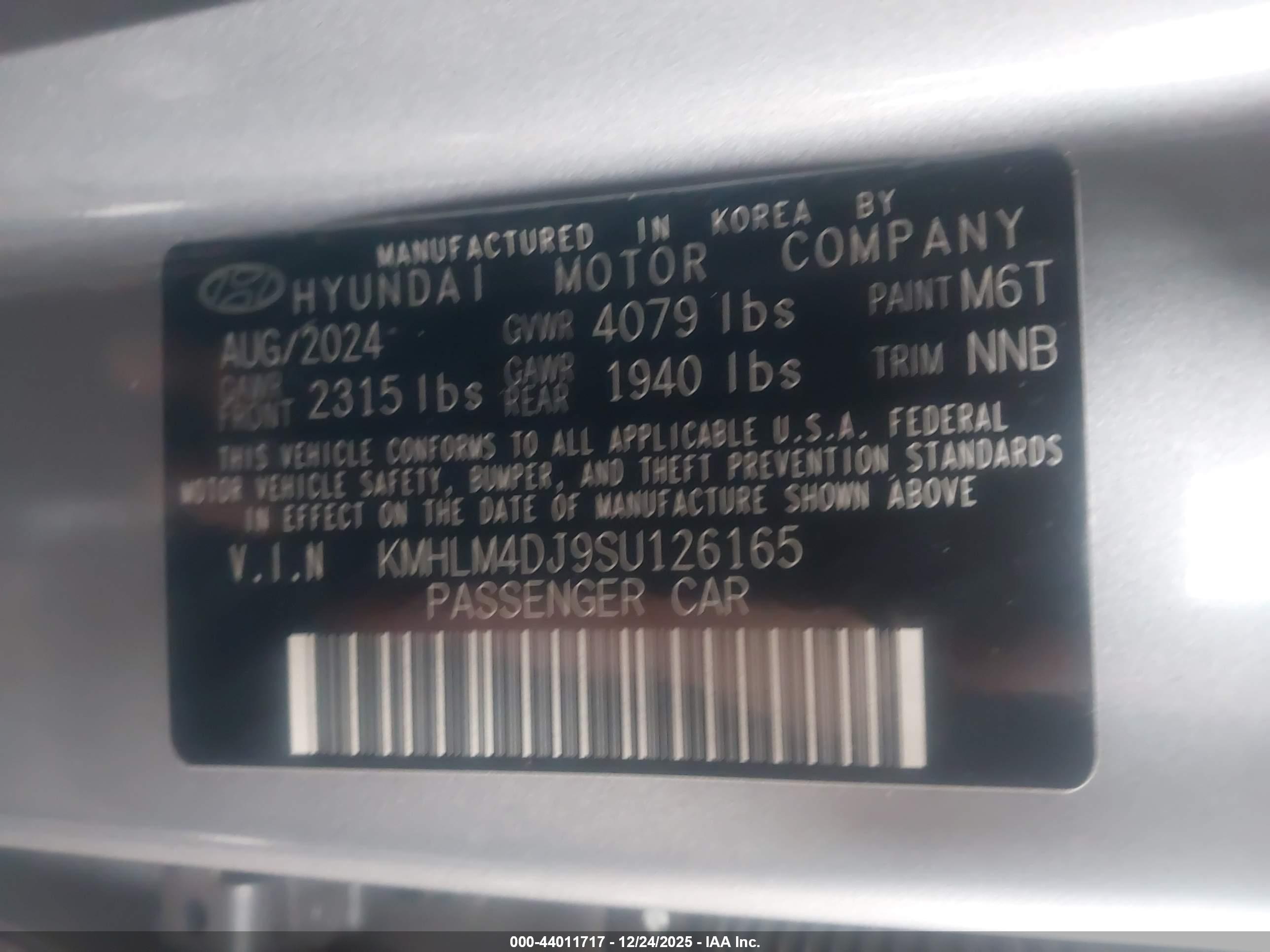HYUNDAI ELANTRA image 9