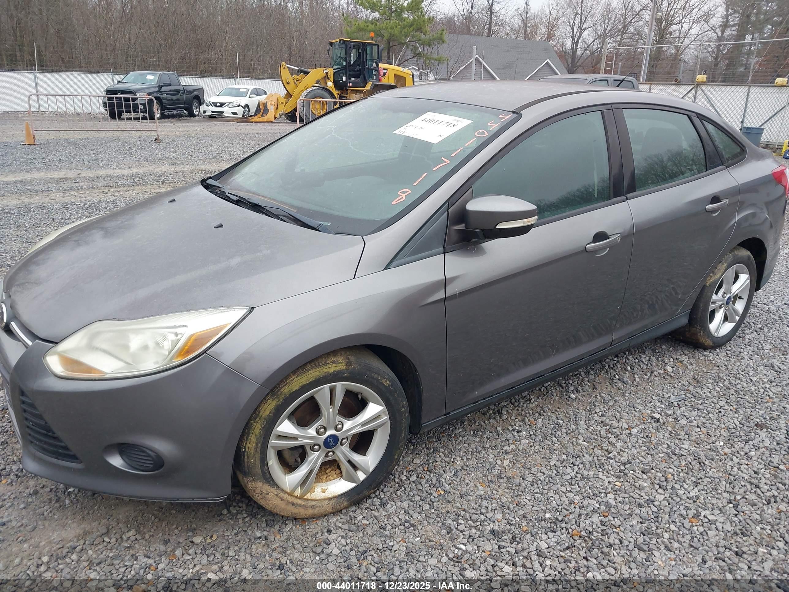 FORD FOCUS image 6