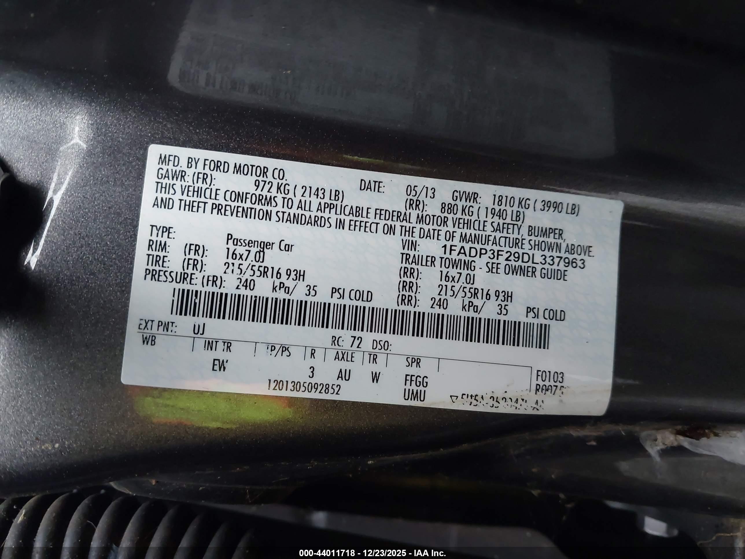 FORD FOCUS image 9