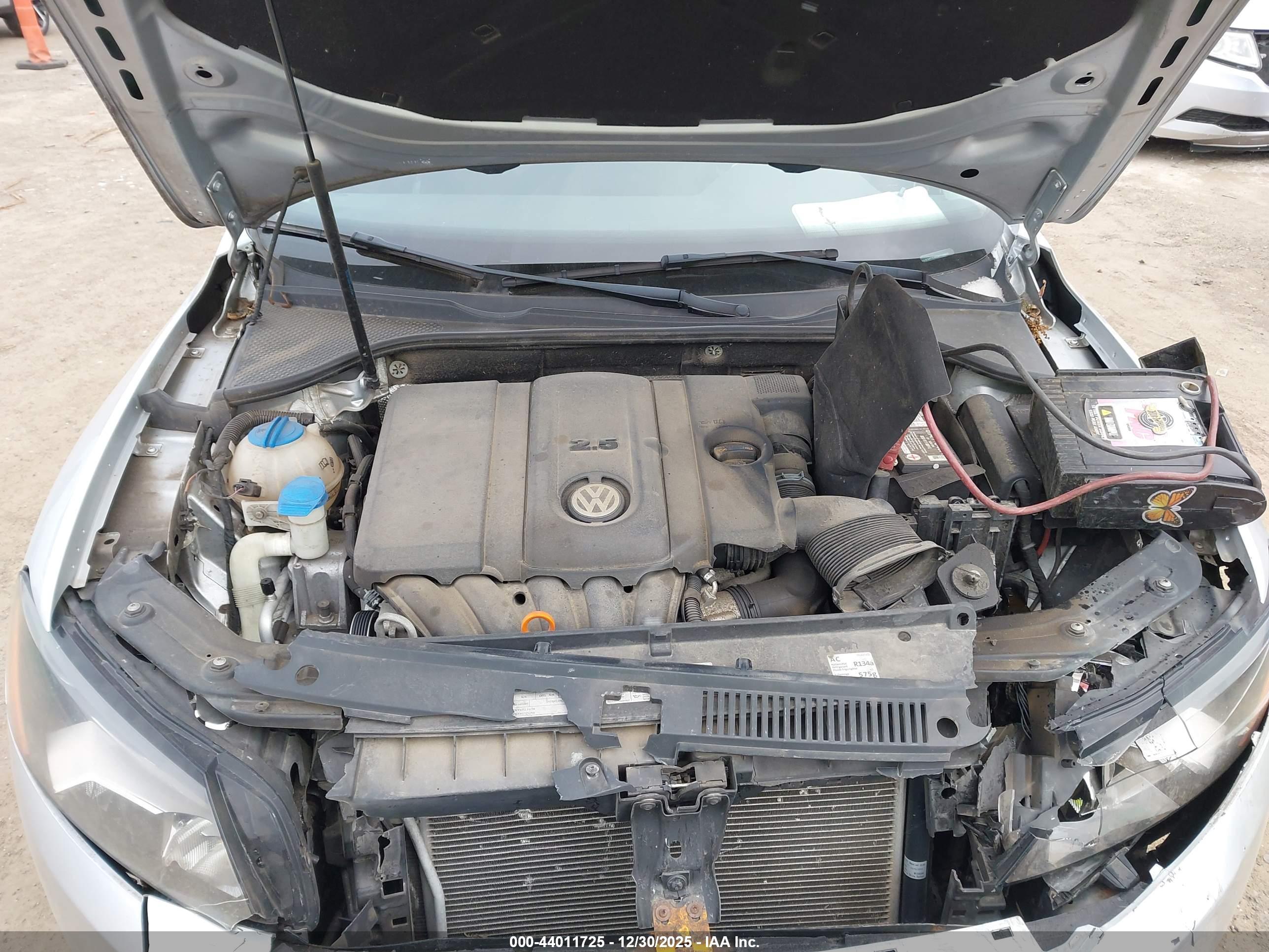 VOLKSWAGEN PASSAT image 10