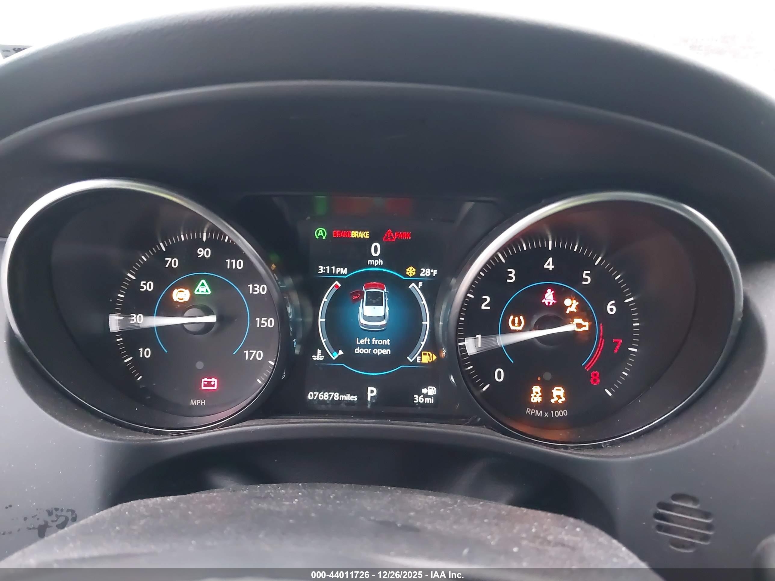 JAGUAR F-PACE image 7