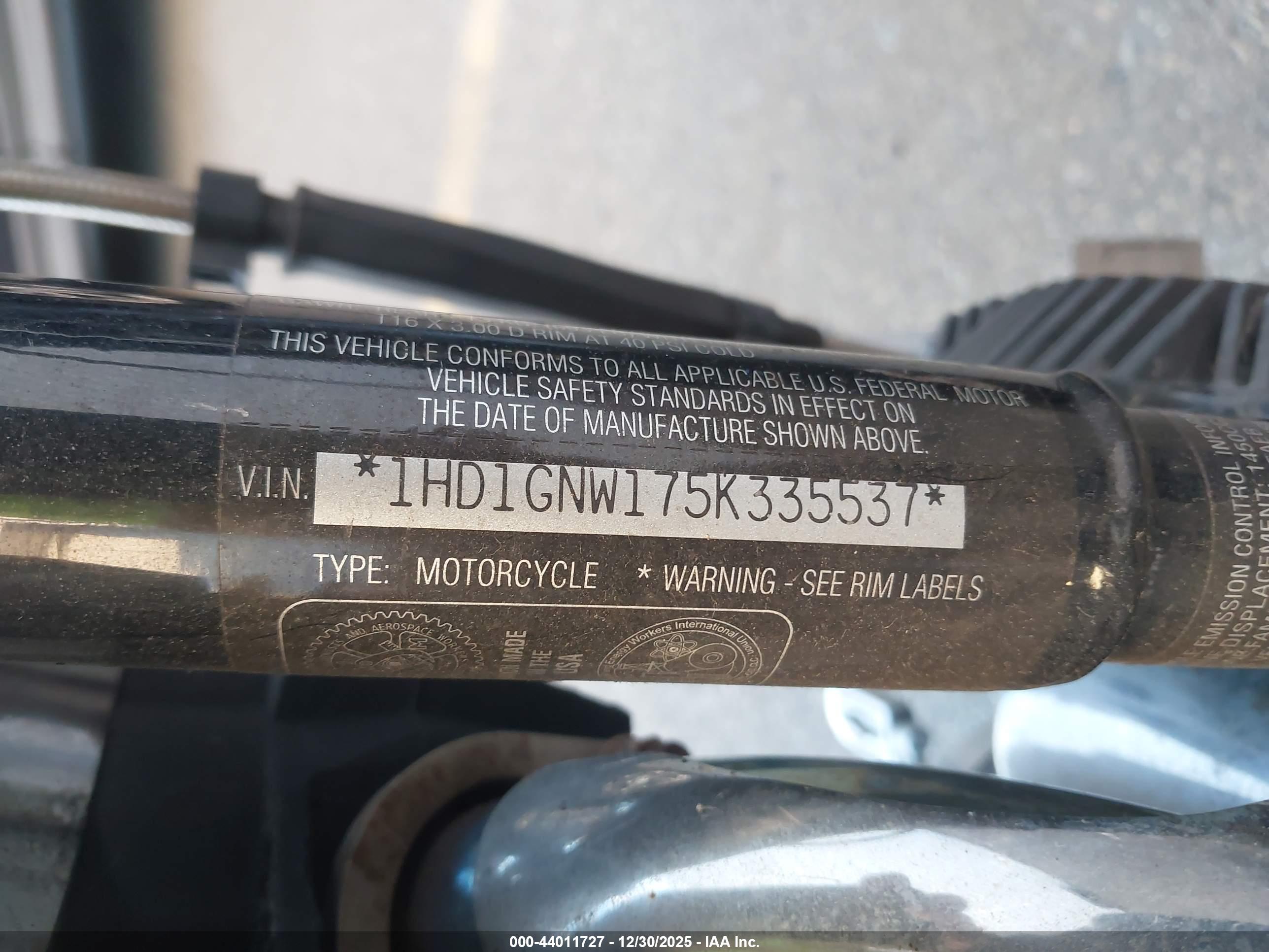 HARLEY-DAVIDSON FXDLI image 10