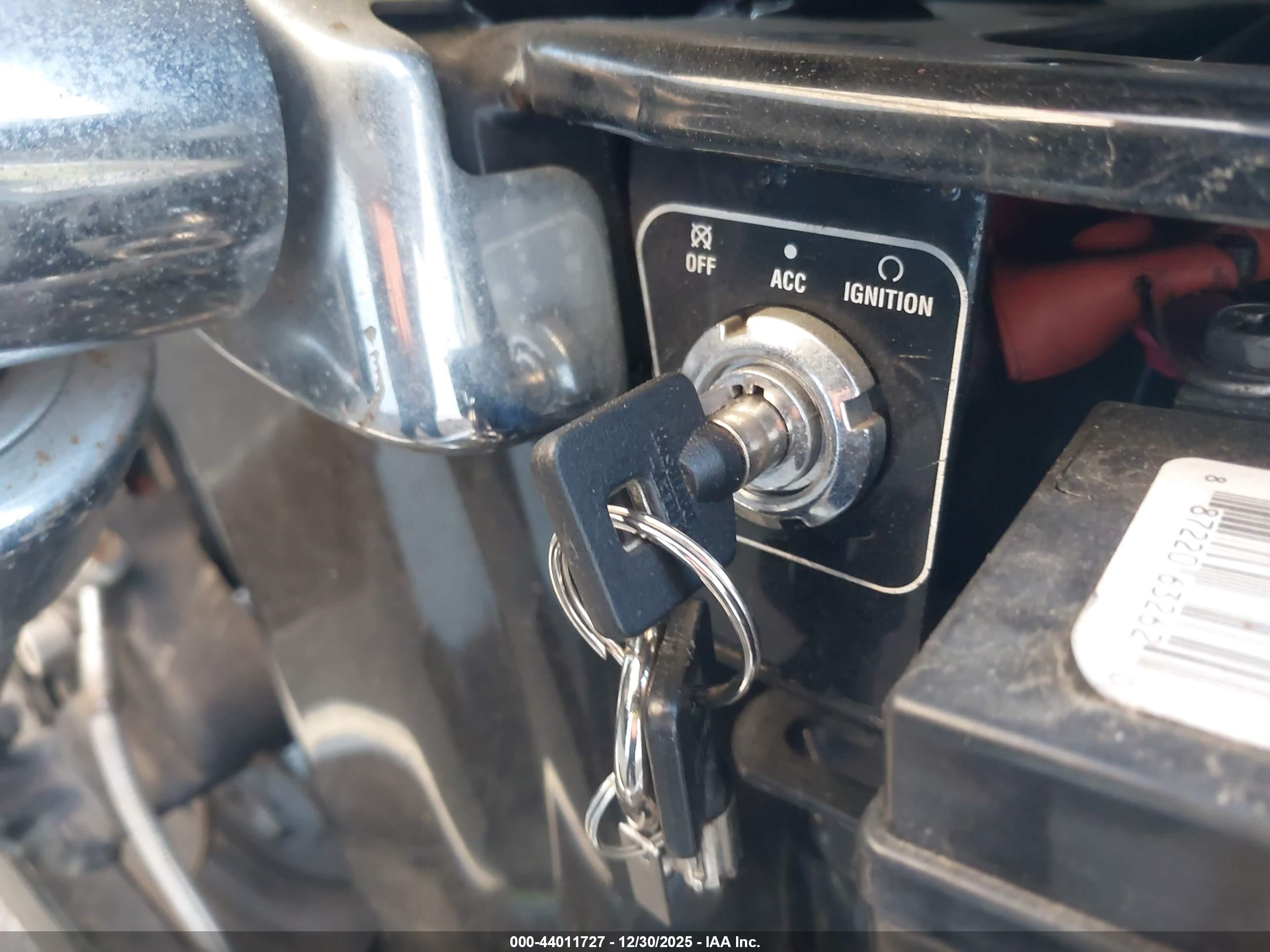 HARLEY-DAVIDSON FXDLI image 11