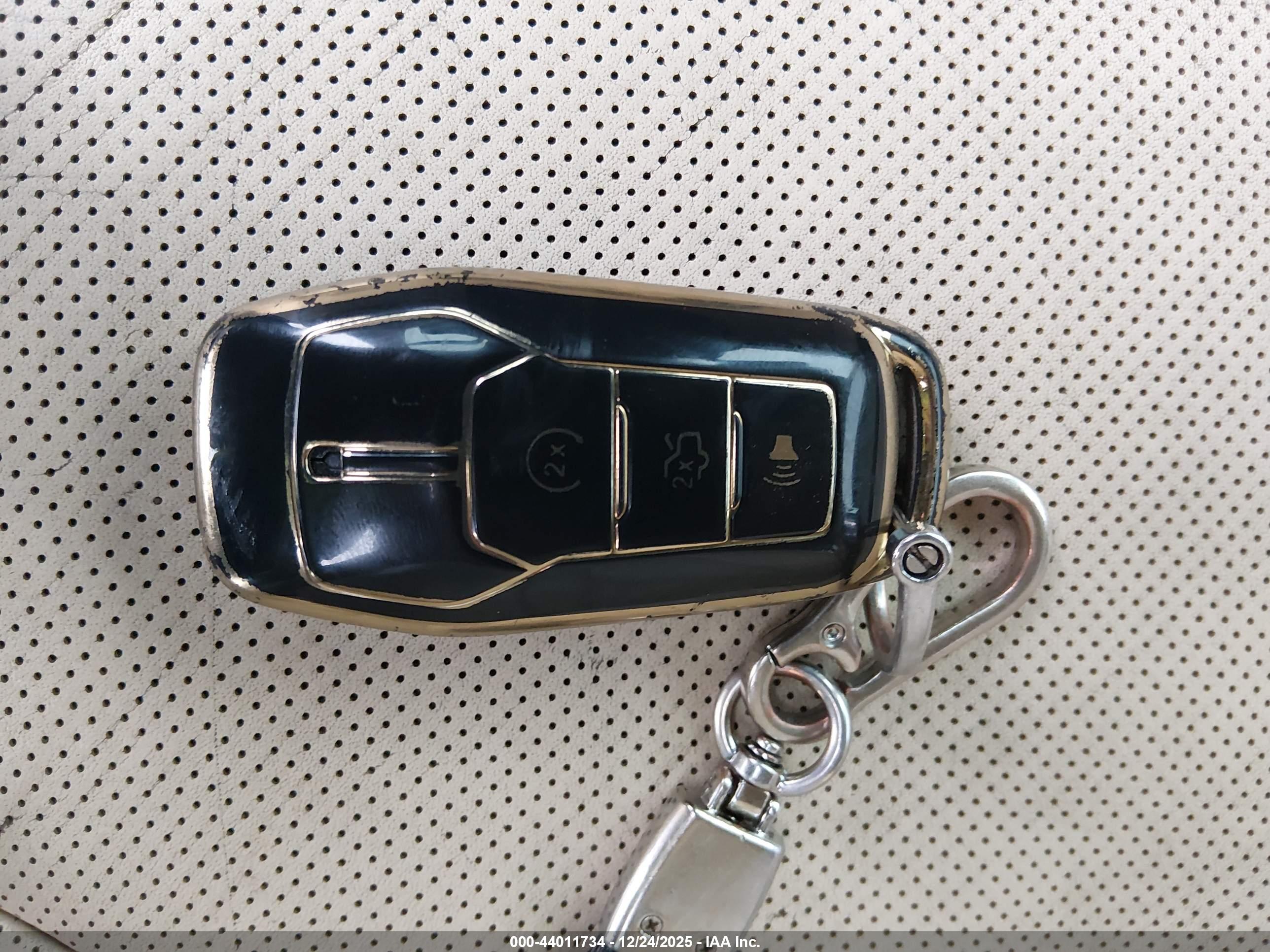 LINCOLN MKC image 11