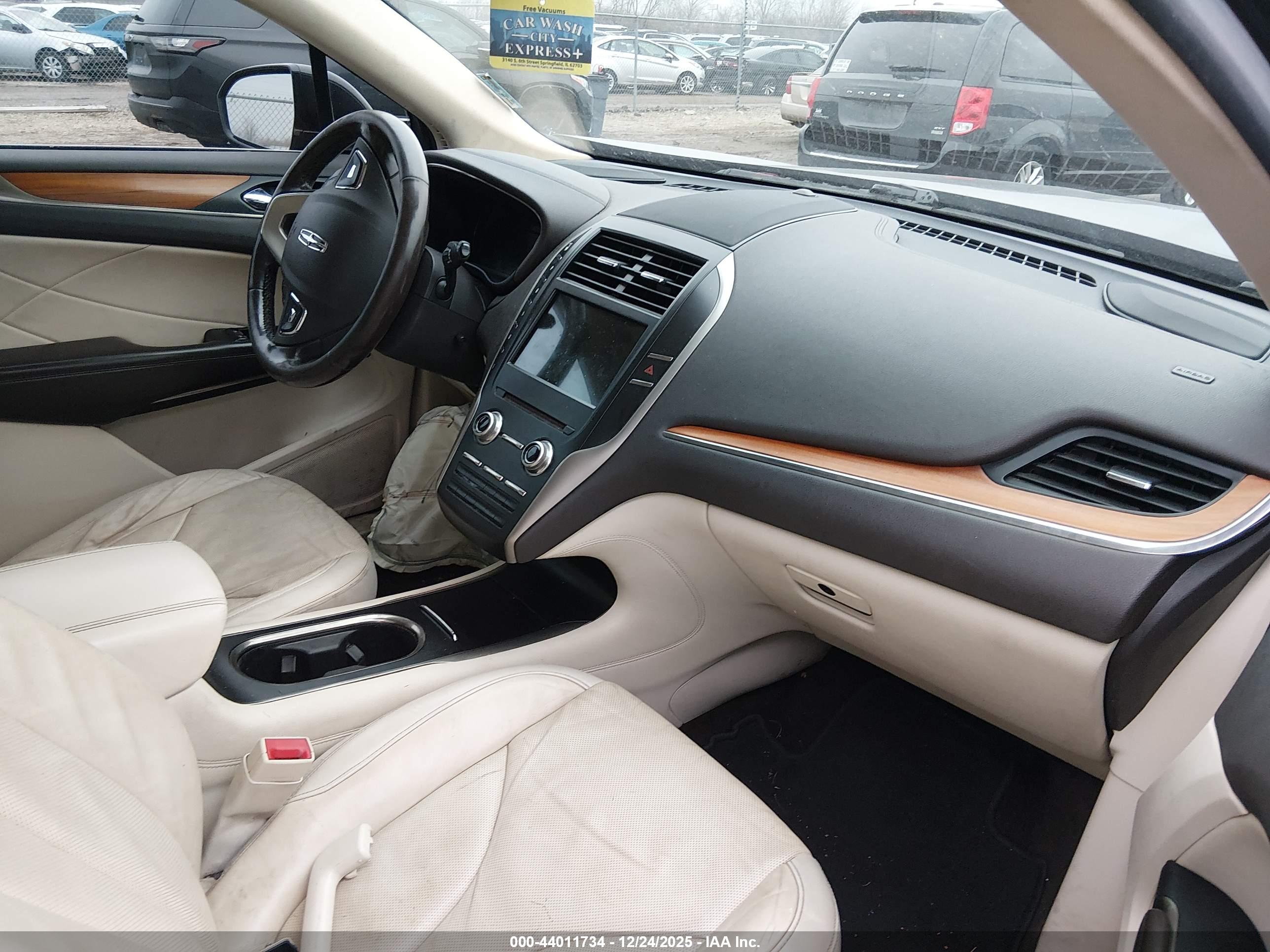 LINCOLN MKC image 5
