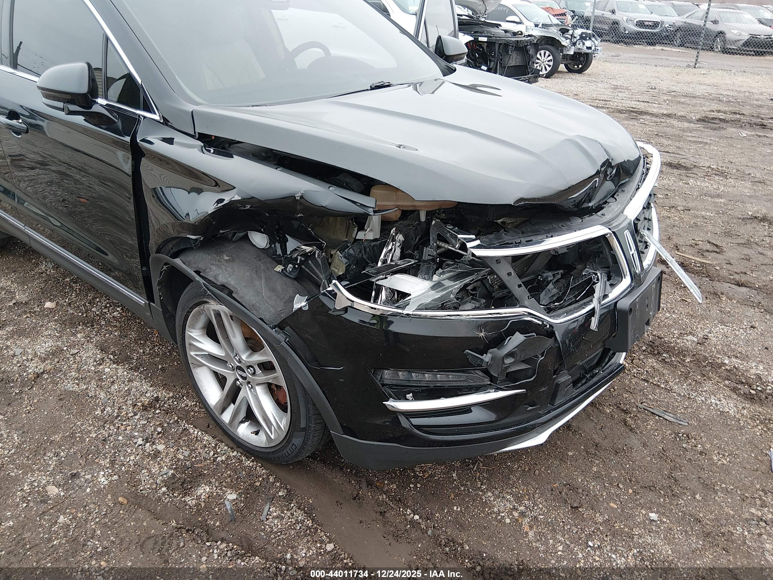LINCOLN MKC image 6