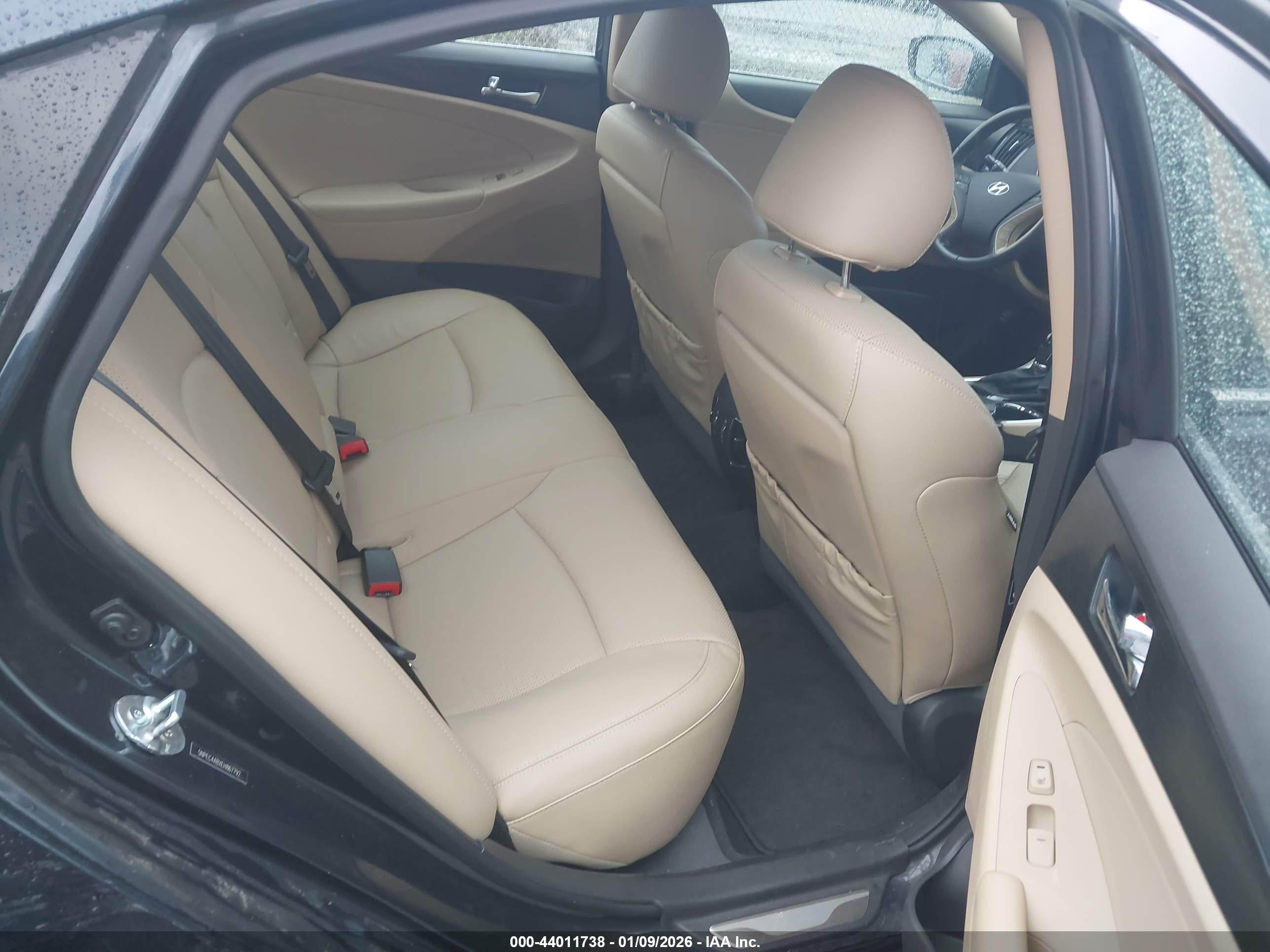 HYUNDAI SONATA image 8