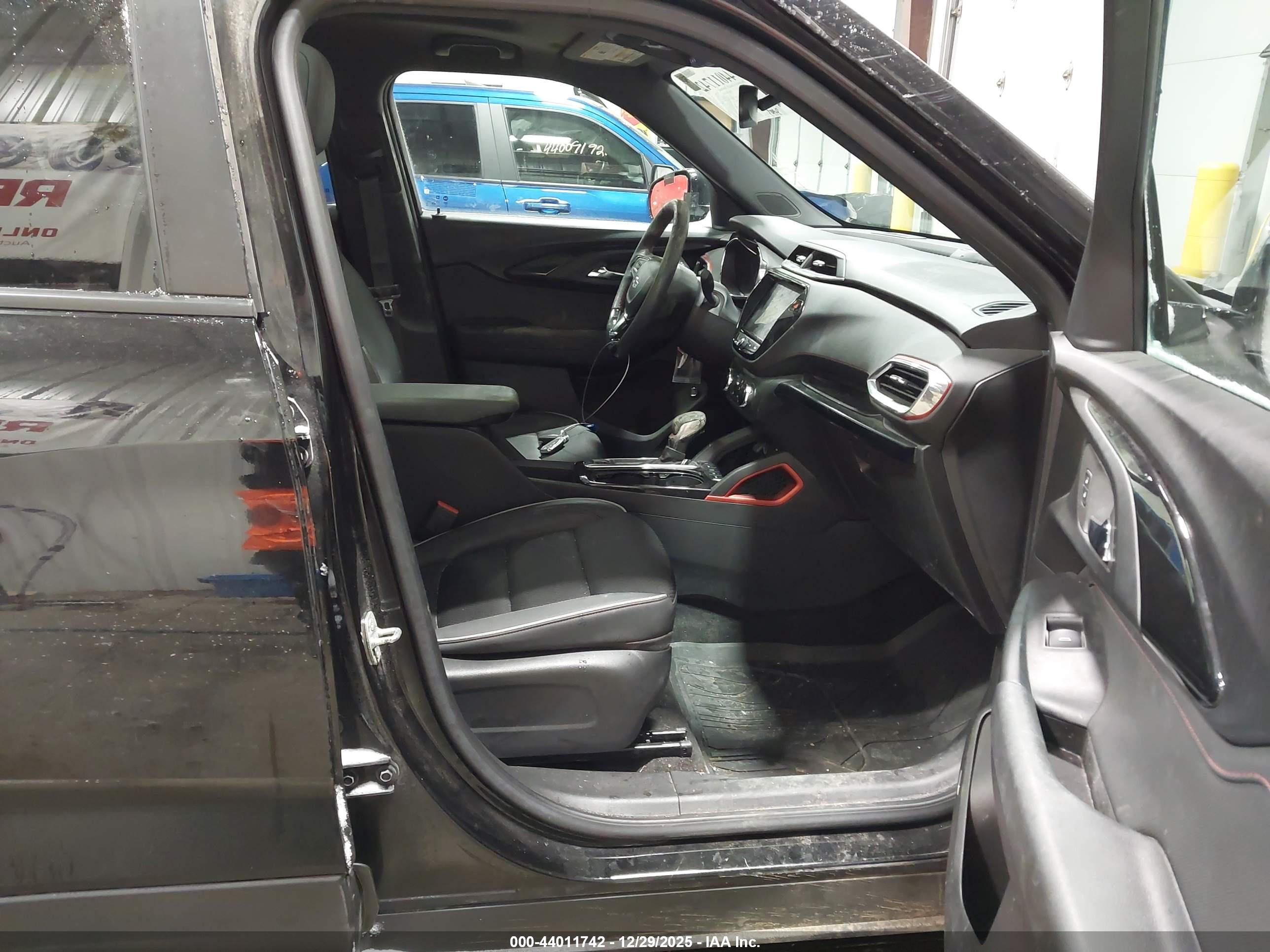CHEVROLET TRAILBLAZER image 5
