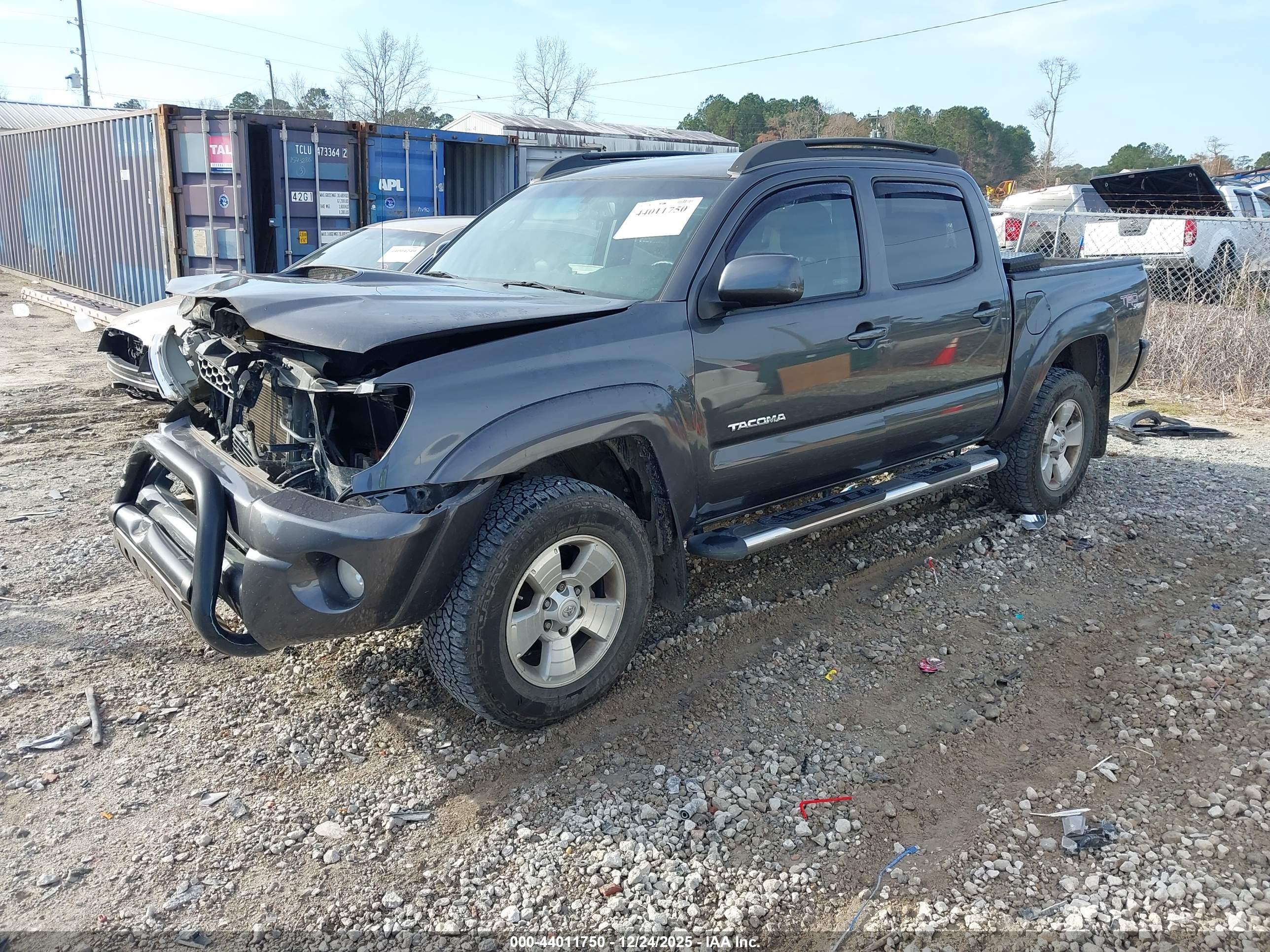 TOYOTA TACOMA image 2