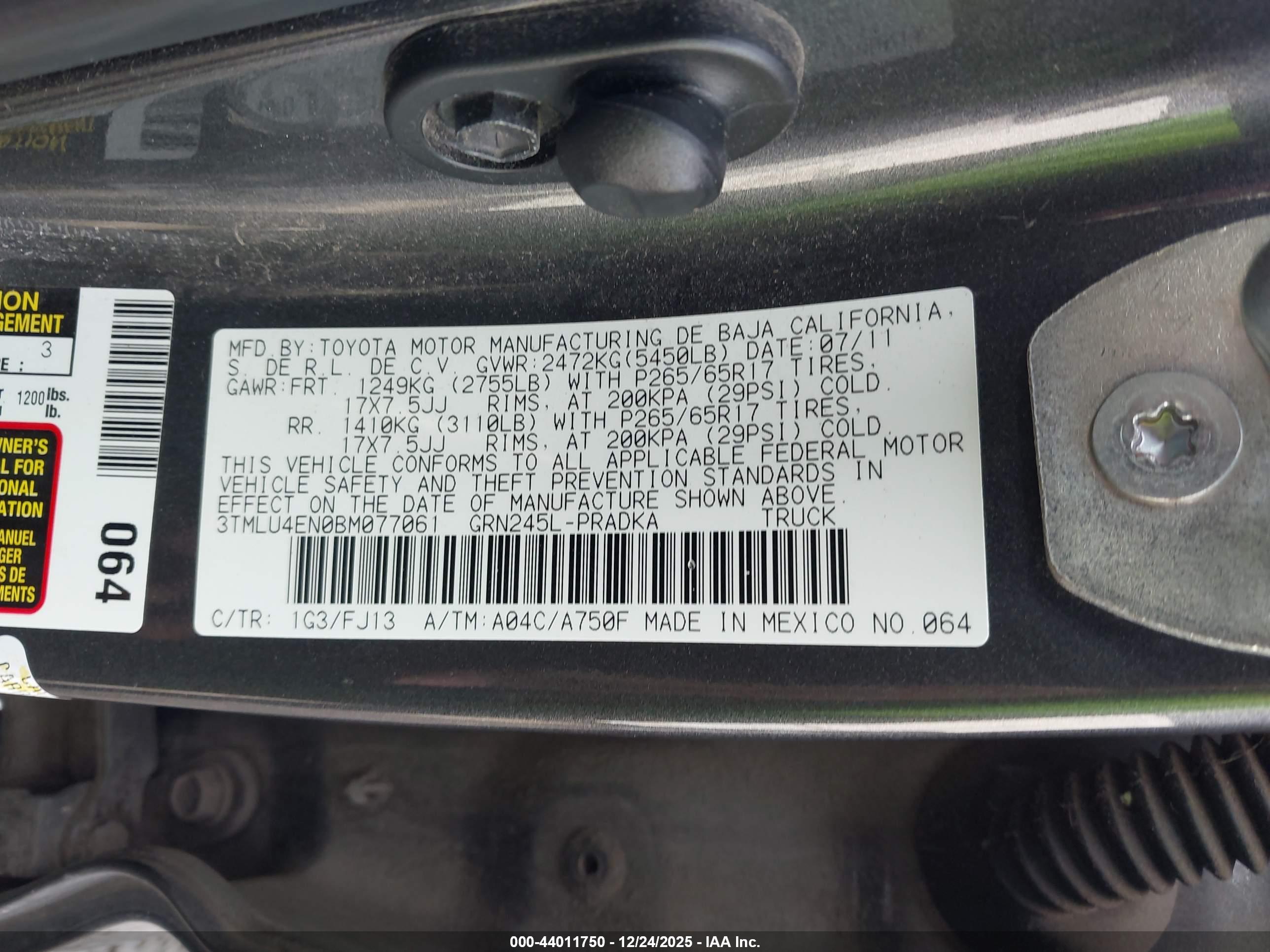 TOYOTA TACOMA image 9