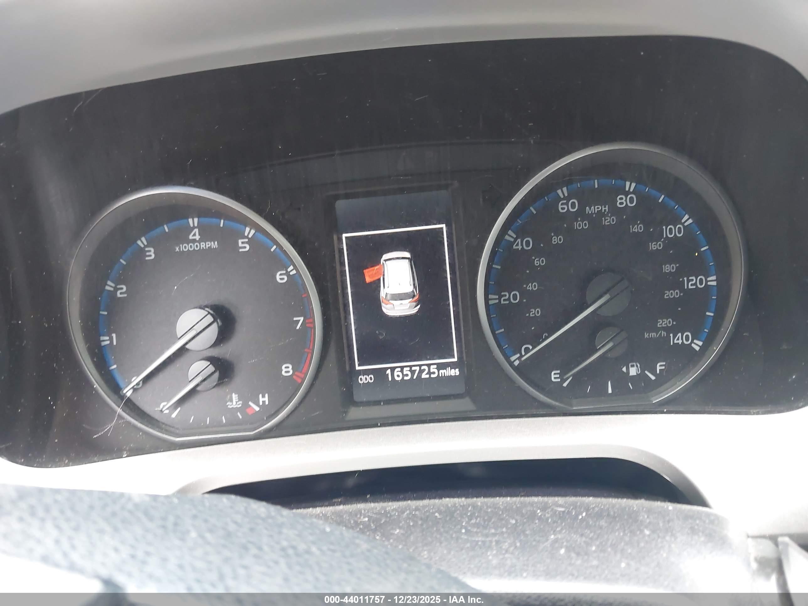 TOYOTA RAV4 image 7