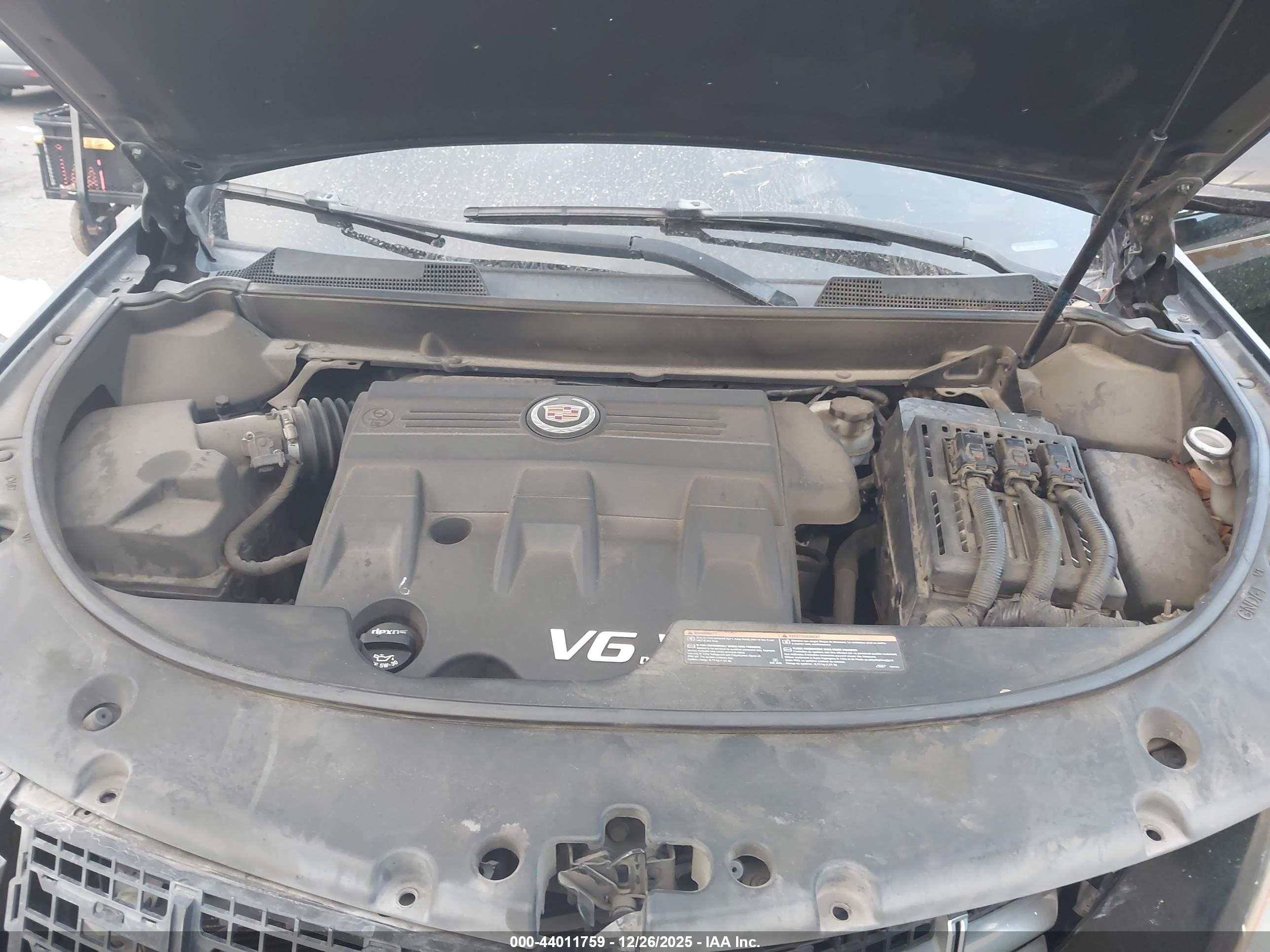 CADILLAC SRX image 10