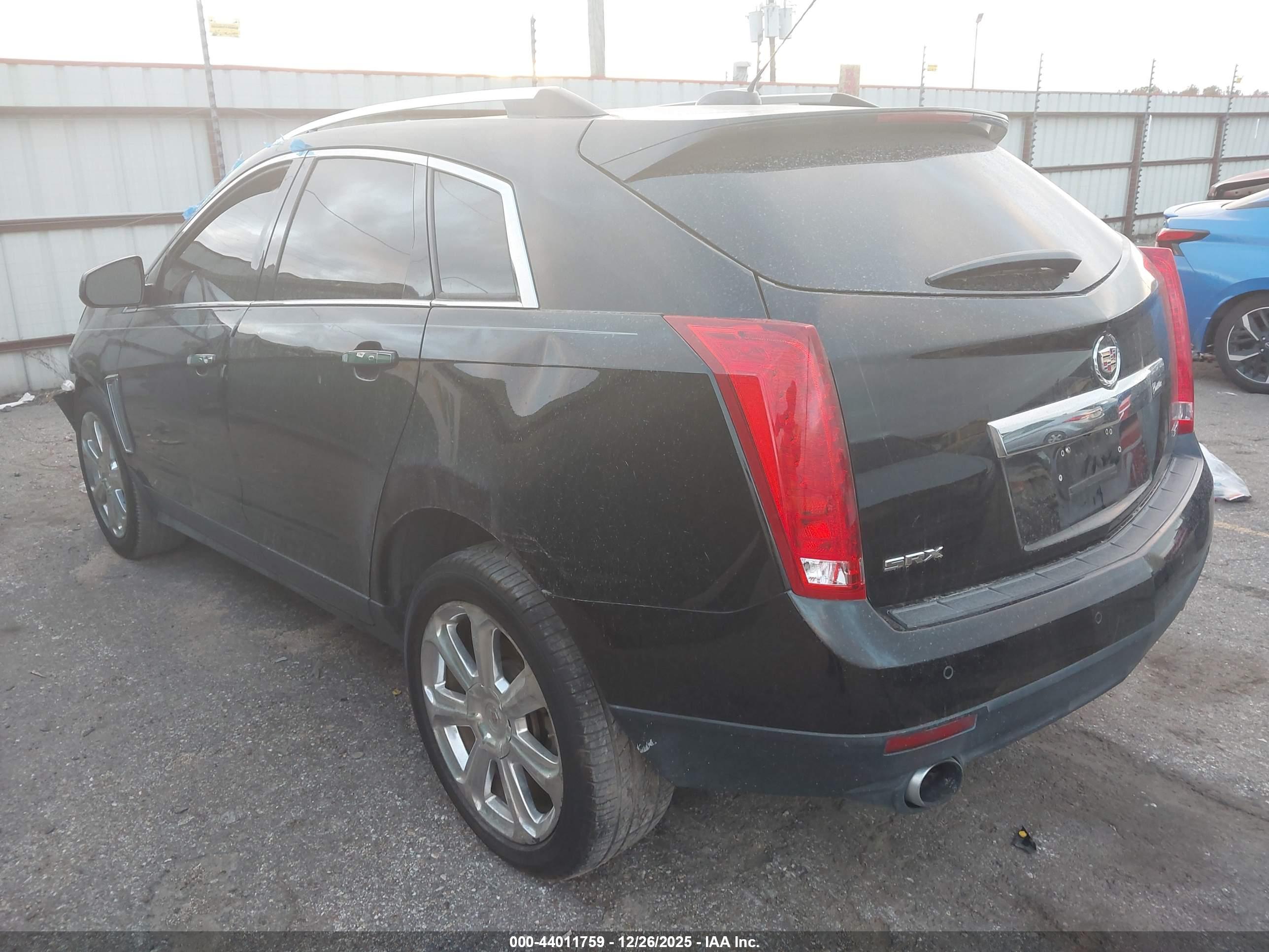 CADILLAC SRX image 3