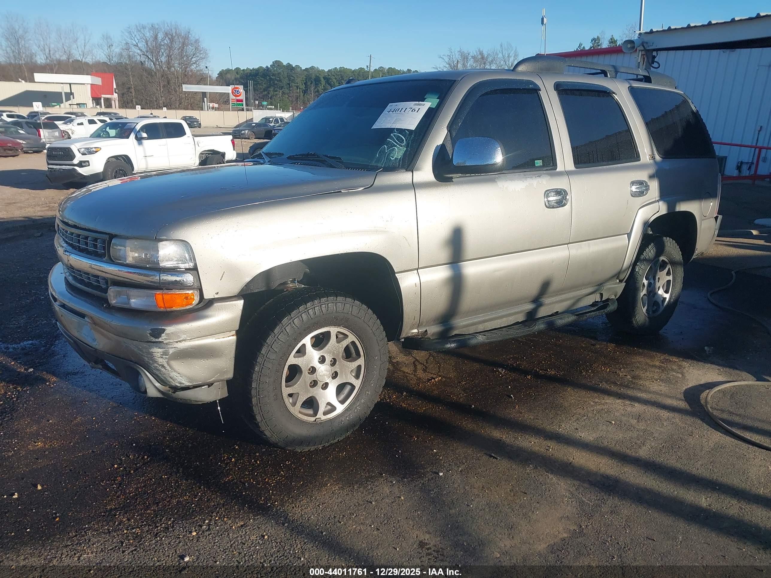 CHEVROLET TAHOE image 2