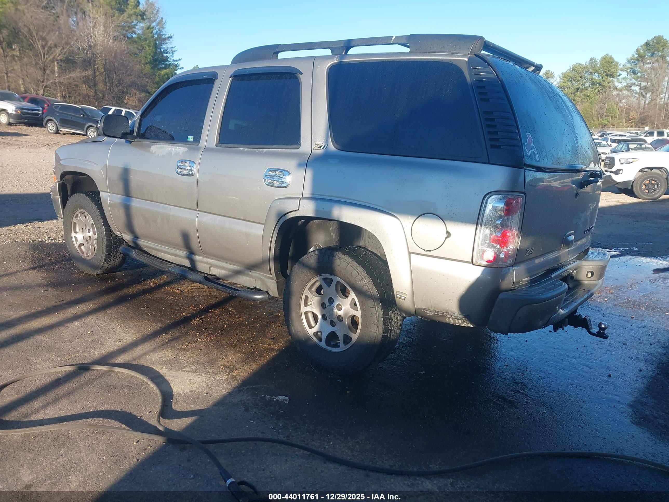 CHEVROLET TAHOE image 3