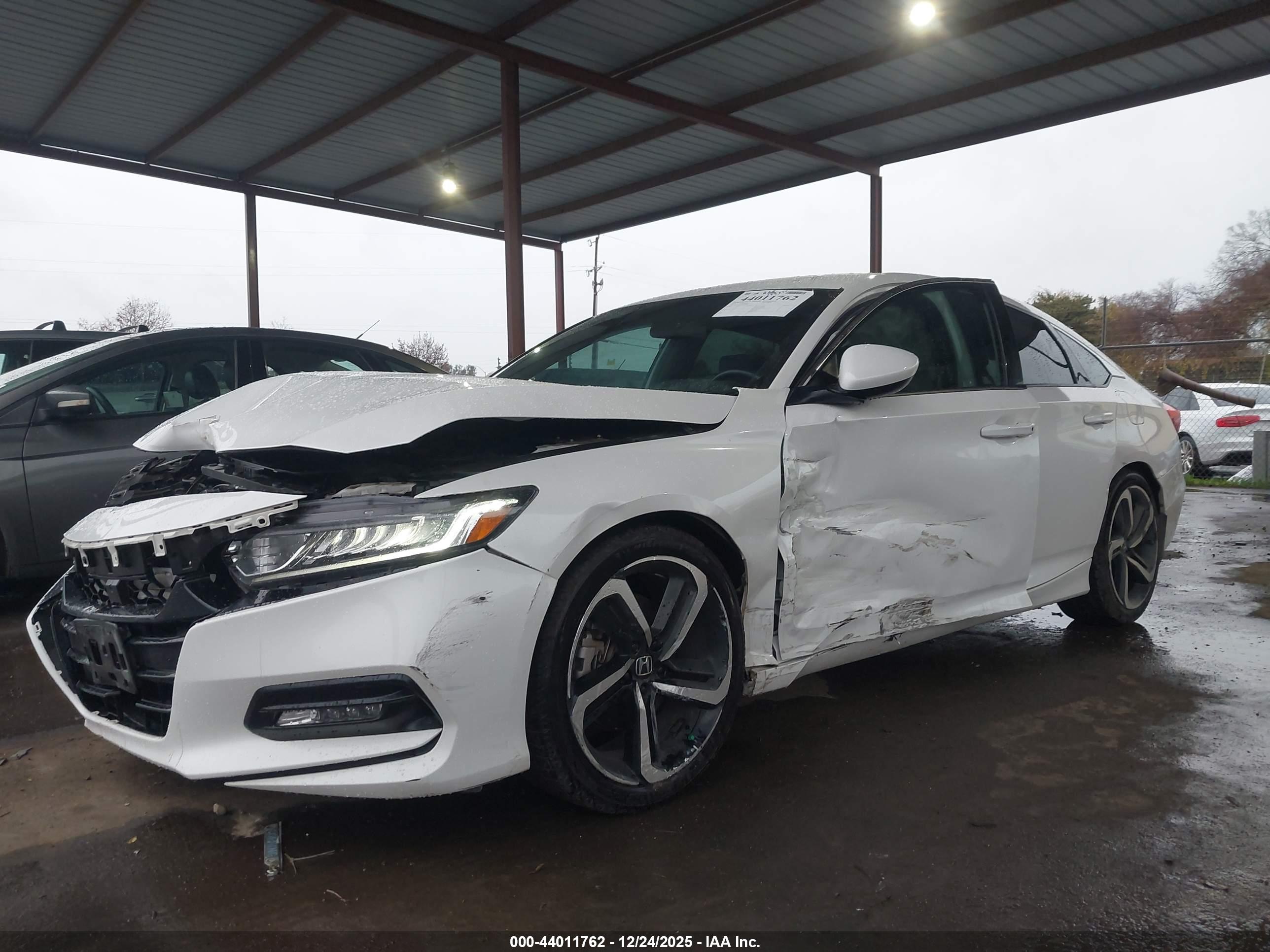 HONDA ACCORD image 2