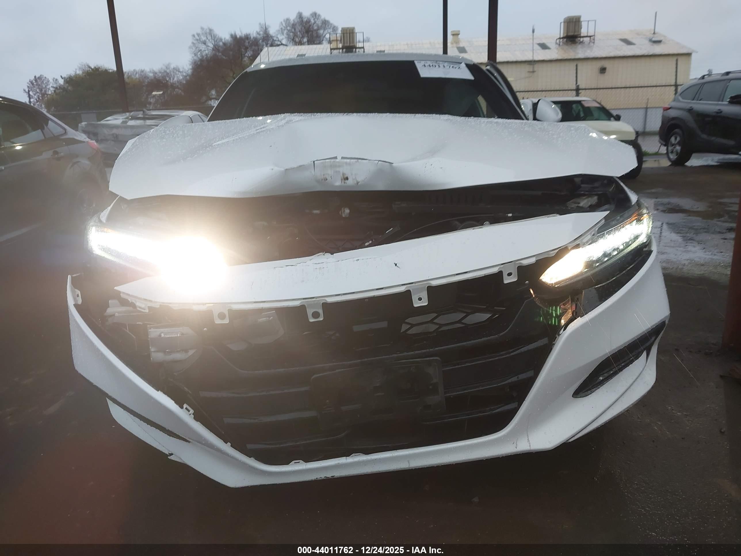 HONDA ACCORD image 6