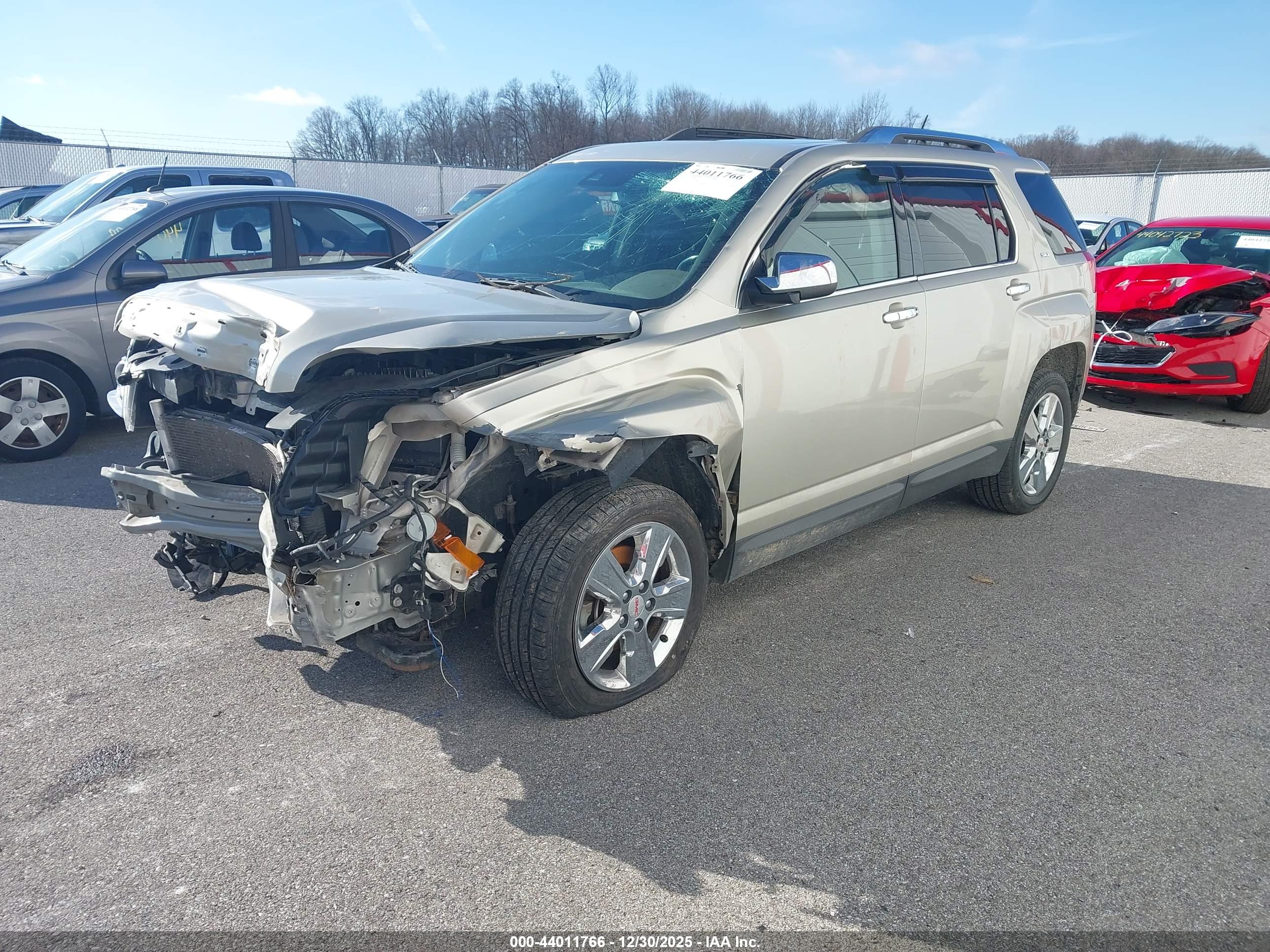 GMC TERRAIN image 2