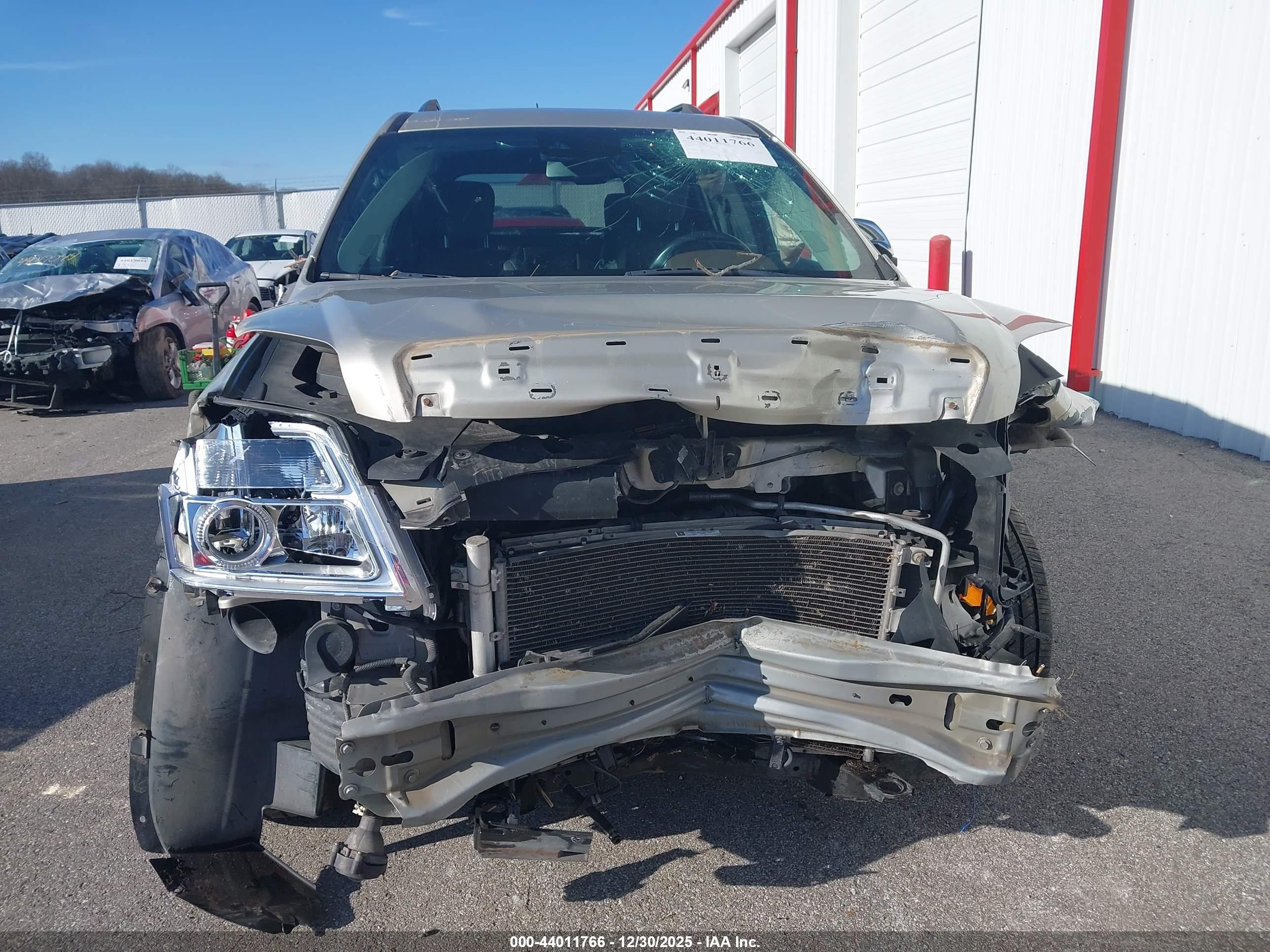 GMC TERRAIN image 6