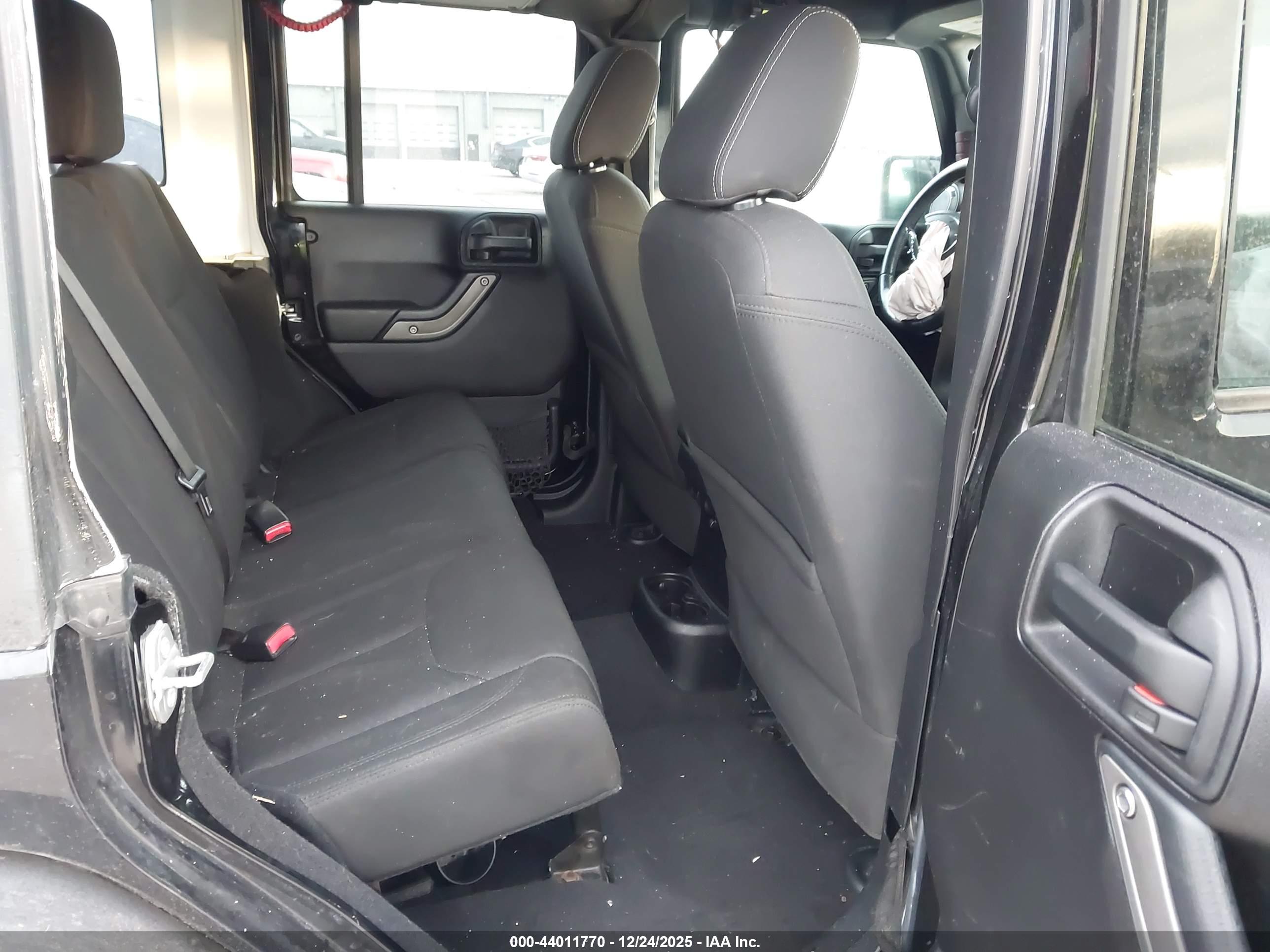 JEEP WRANGLER image 8