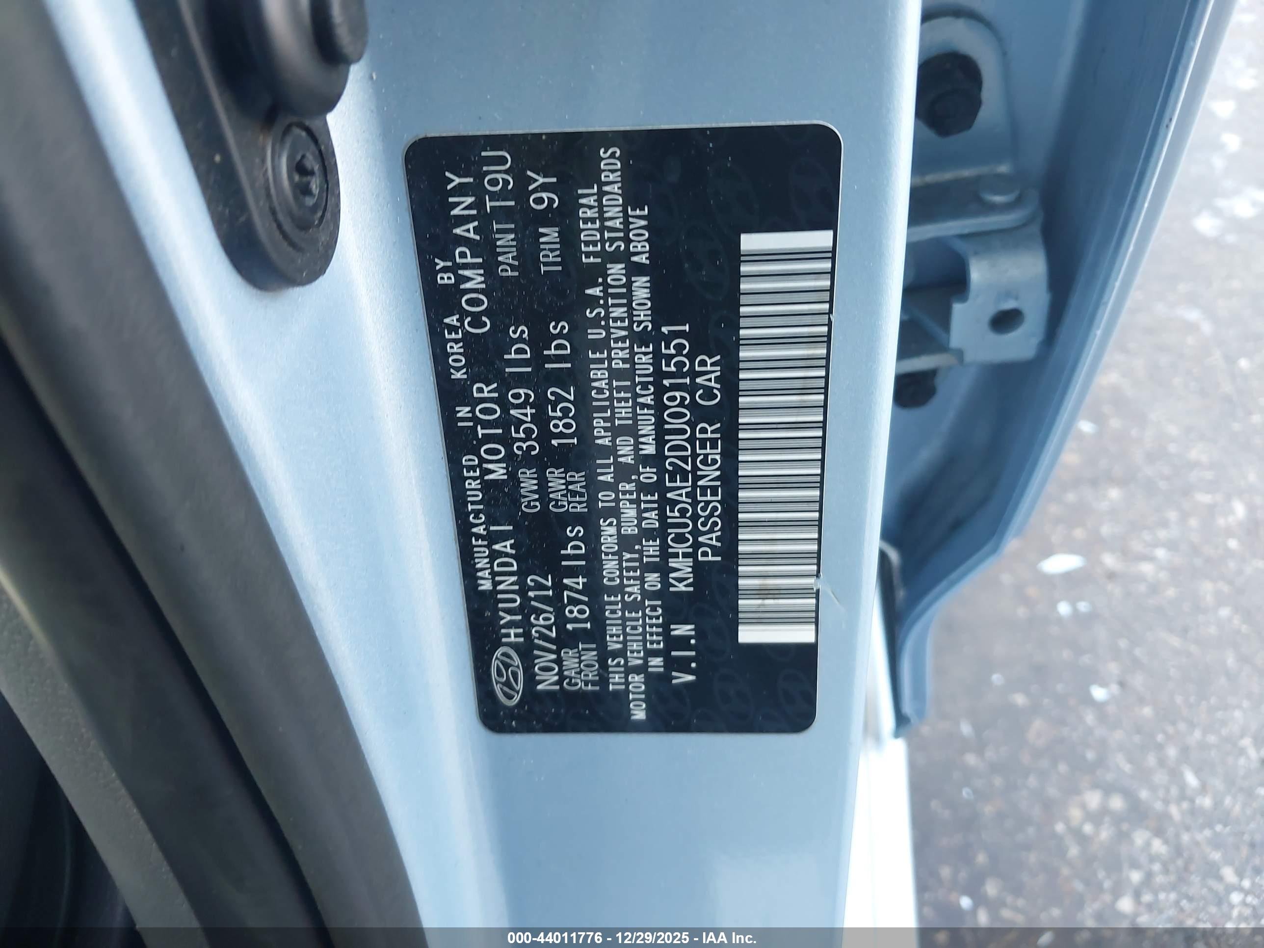 HYUNDAI ACCENT image 9