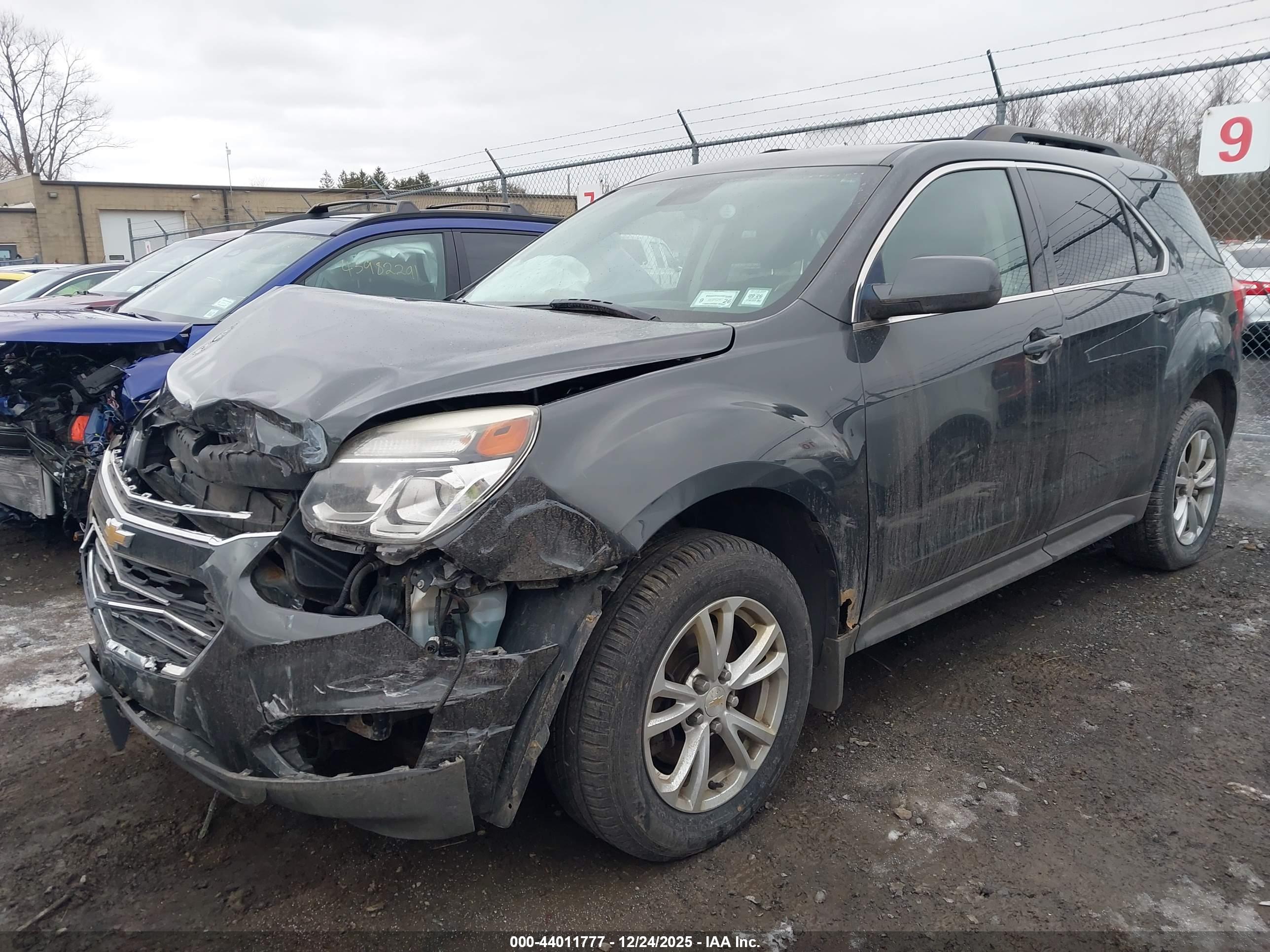 CHEVROLET EQUINOX image 2