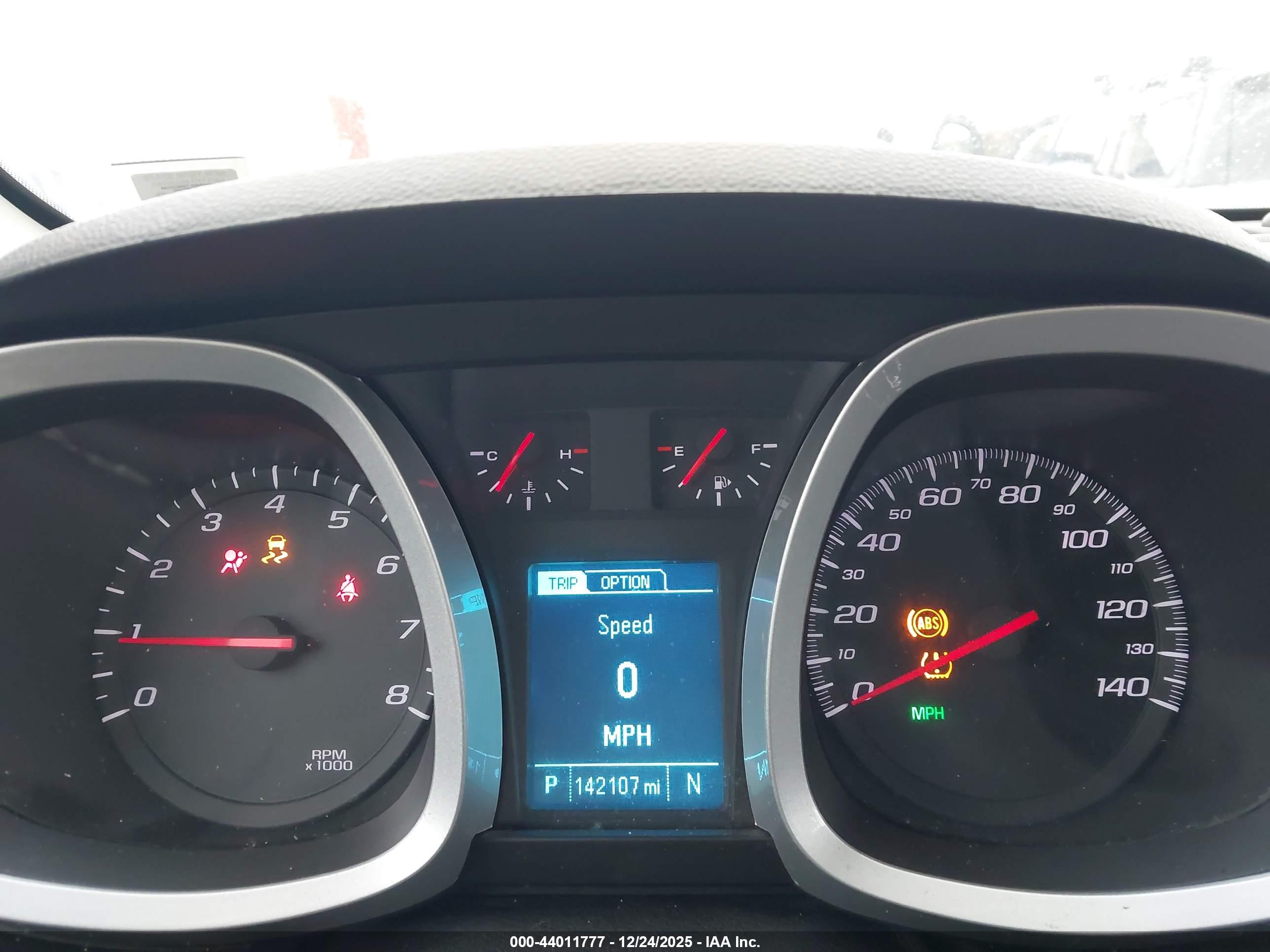 CHEVROLET EQUINOX image 7