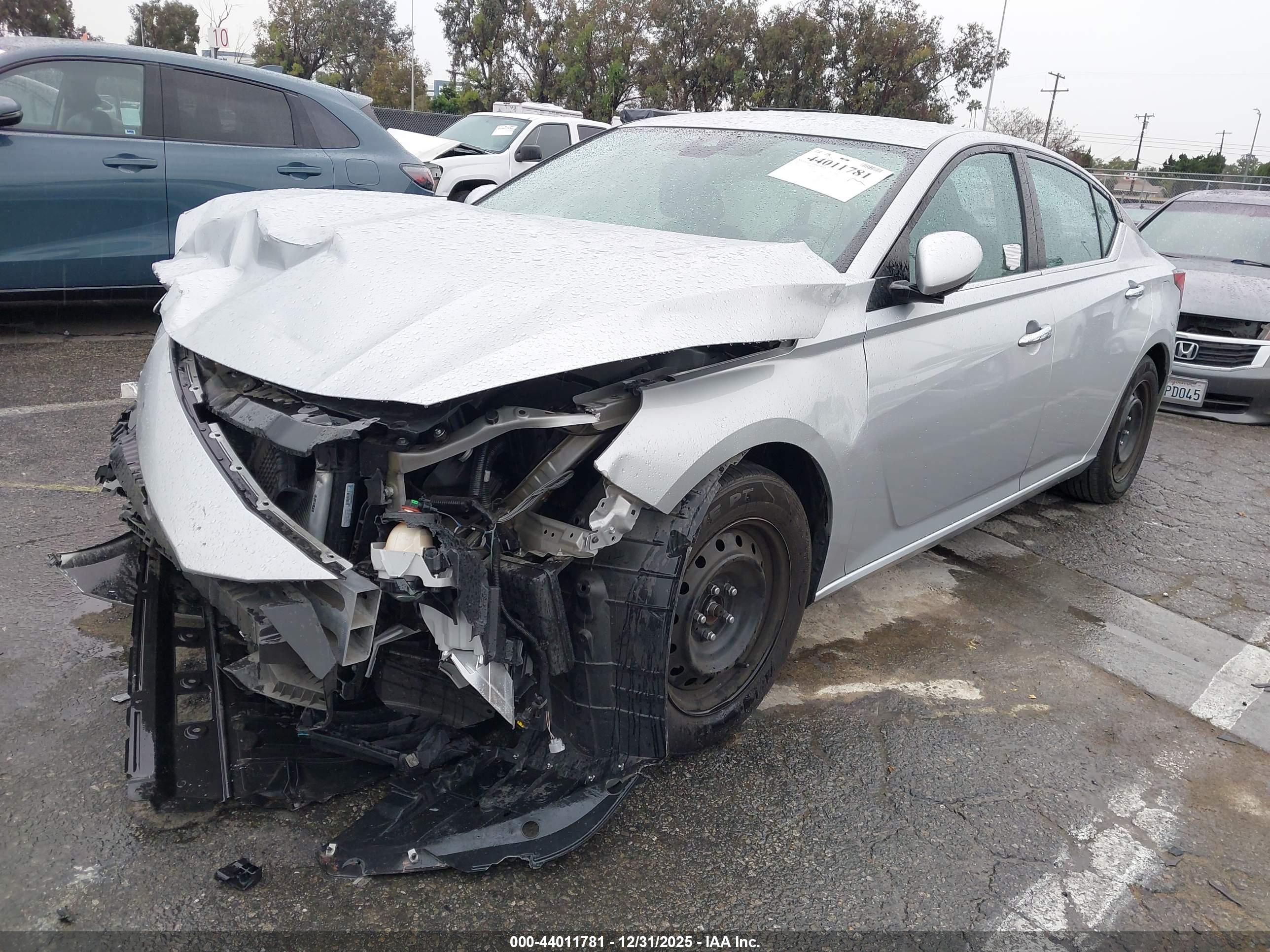 NISSAN ALTIMA image 2