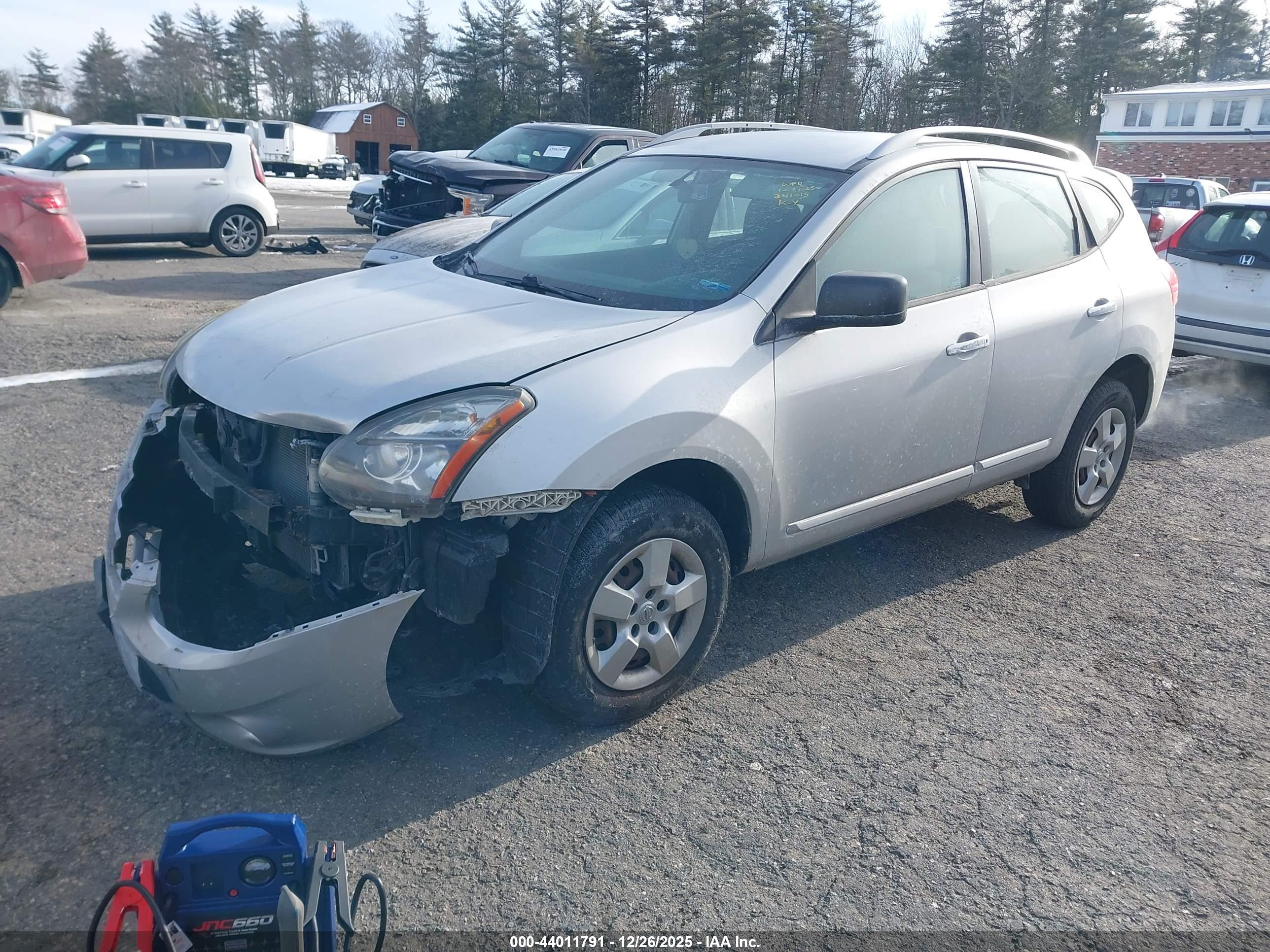 NISSAN ROGUE image 2