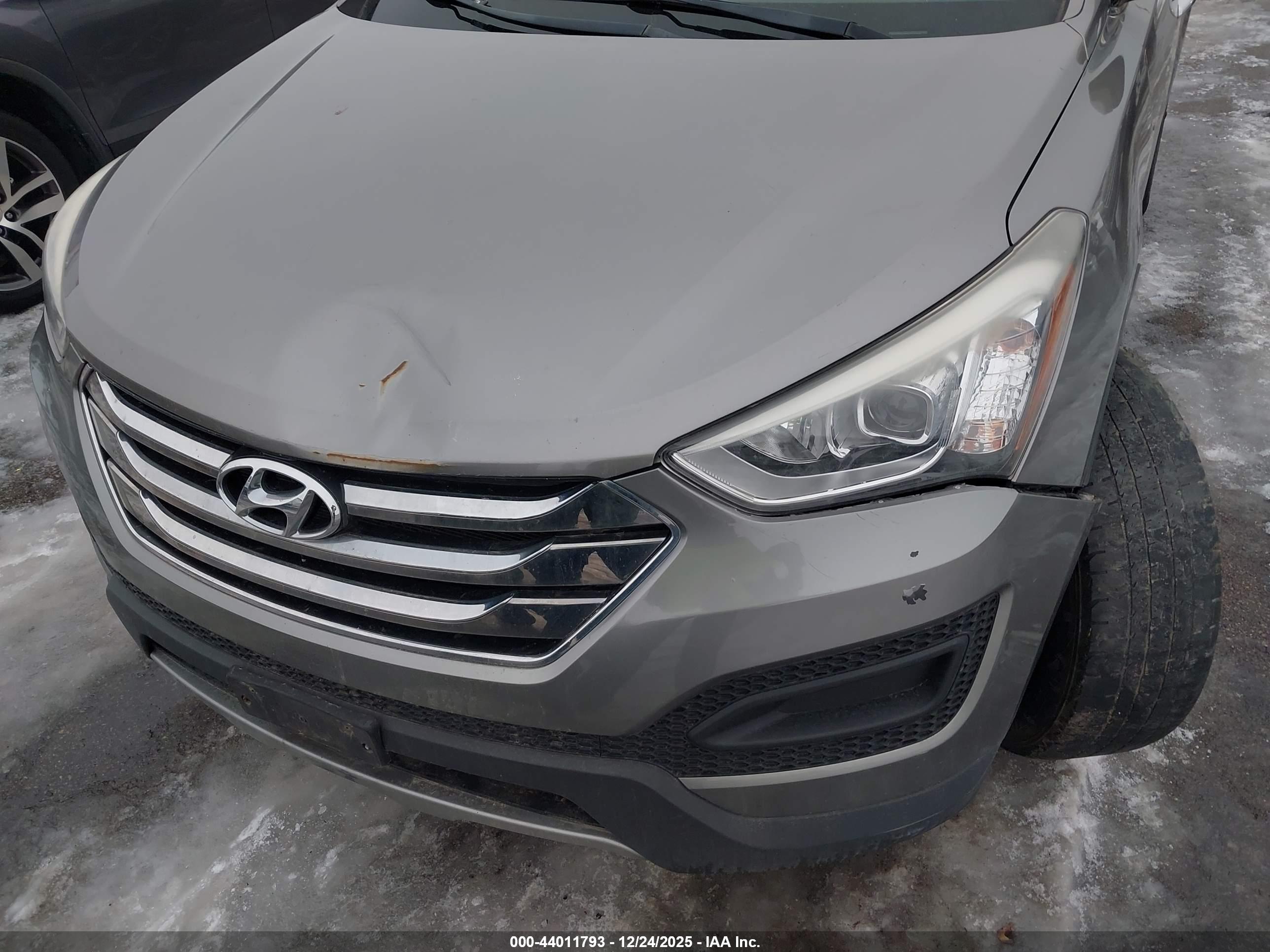HYUNDAI SANTA image 6