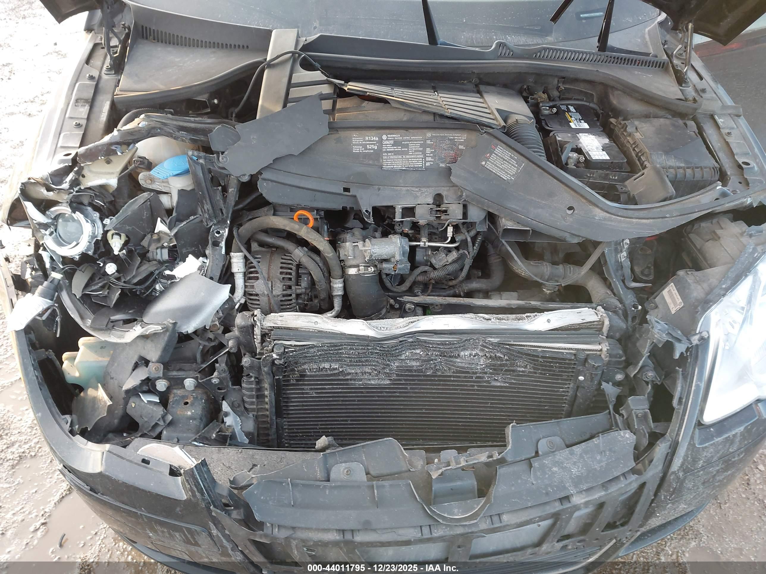 VOLKSWAGEN EOS image 10