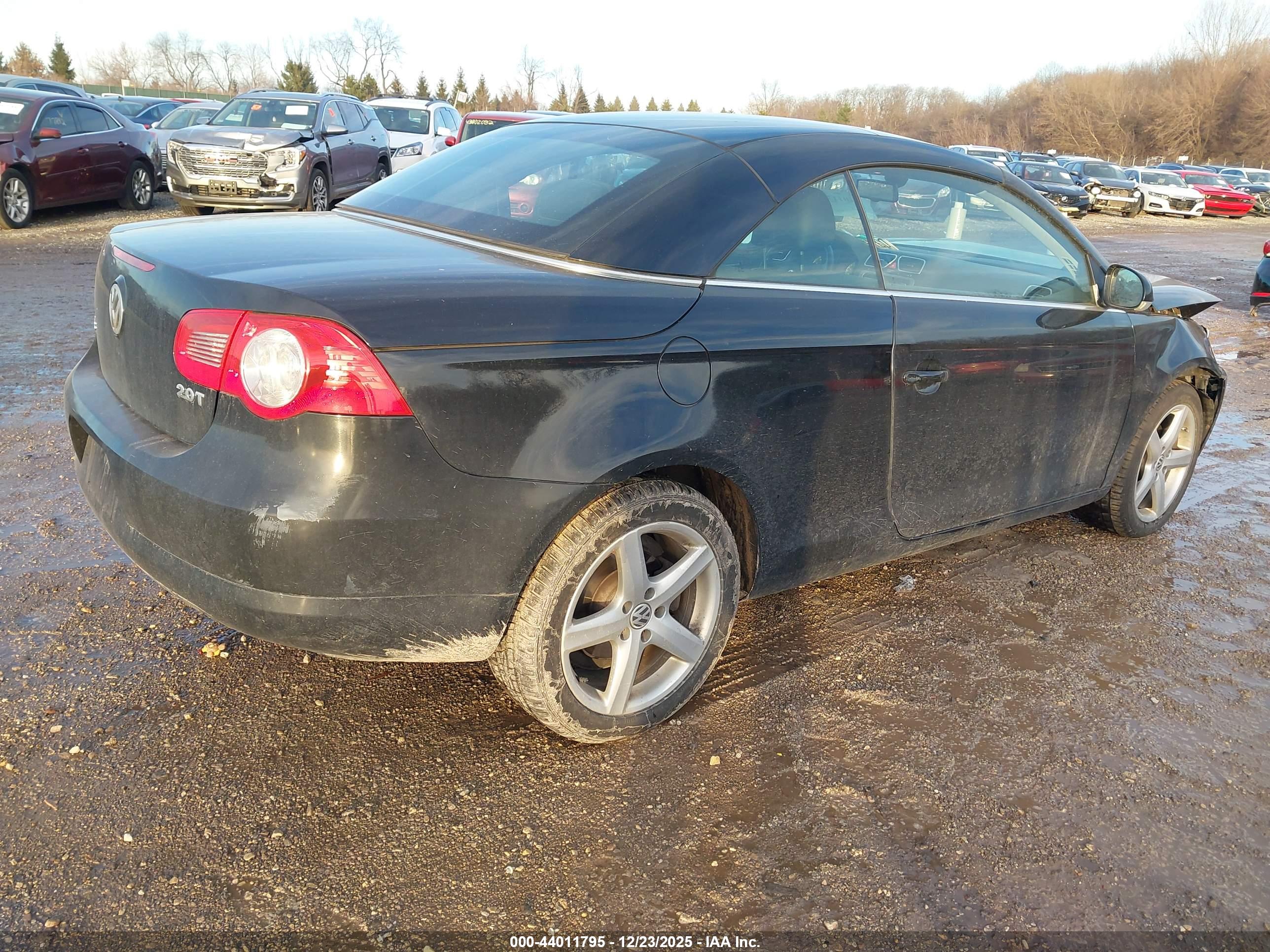 VOLKSWAGEN EOS image 4