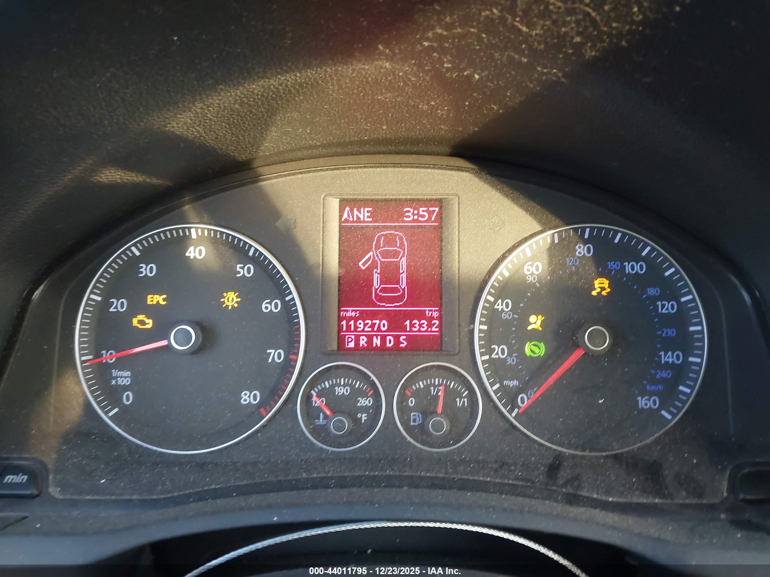 VOLKSWAGEN EOS image 7