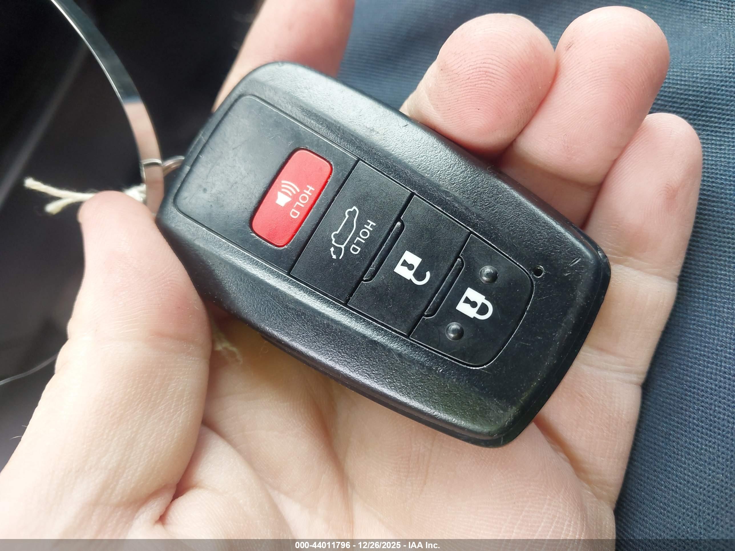 TOYOTA HIGHLANDER image 11