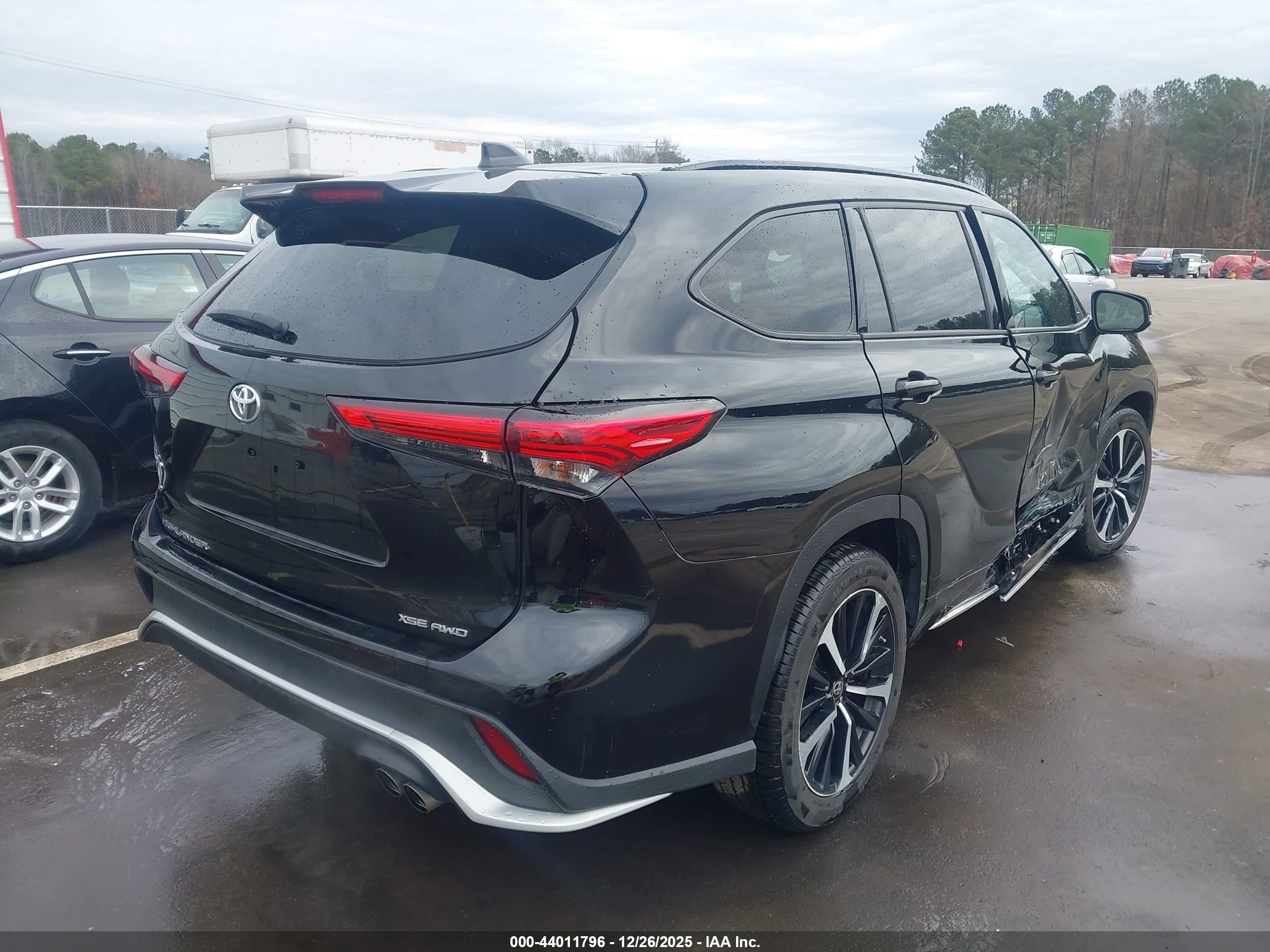 TOYOTA HIGHLANDER image 4