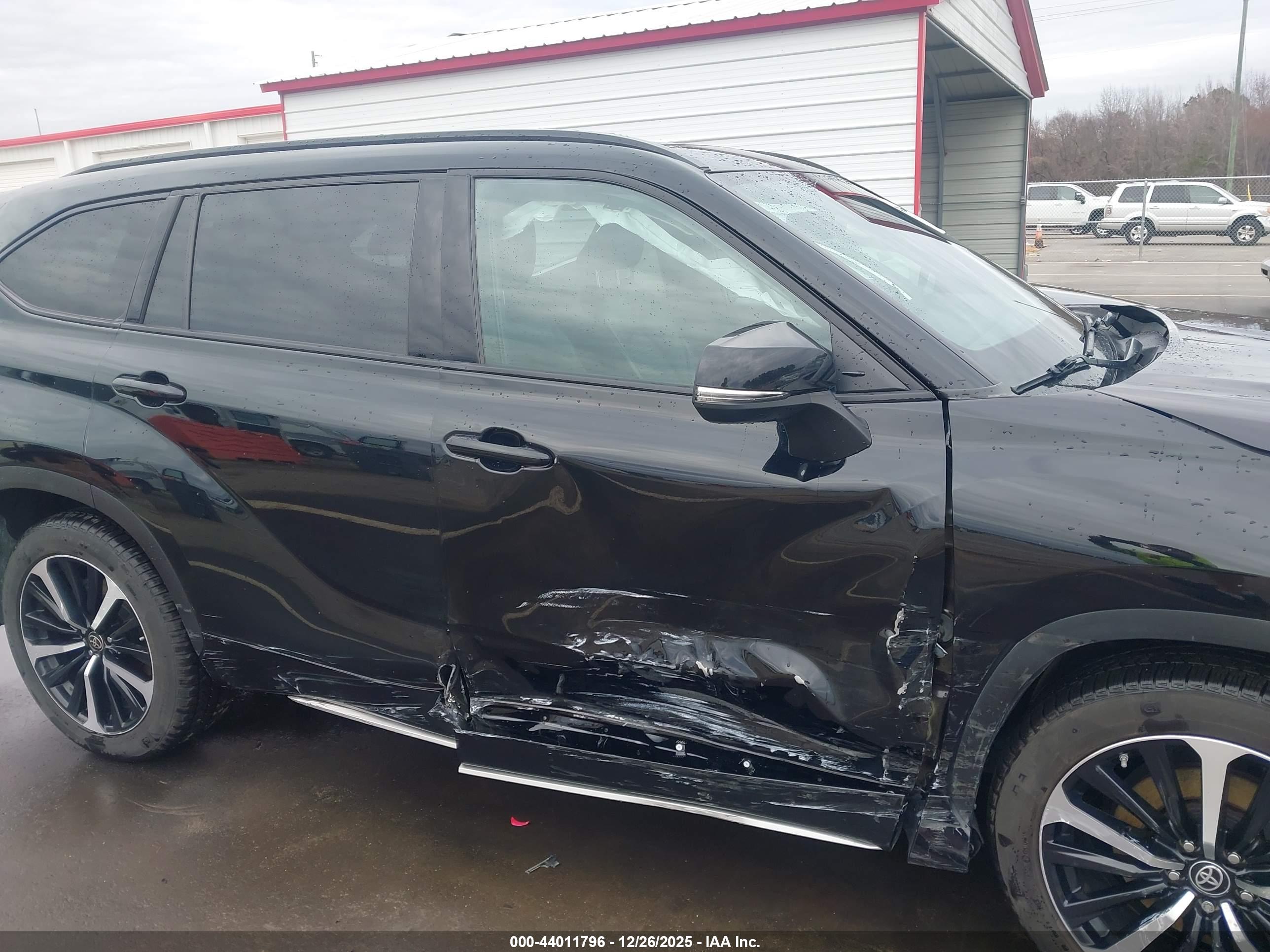 TOYOTA HIGHLANDER image 6