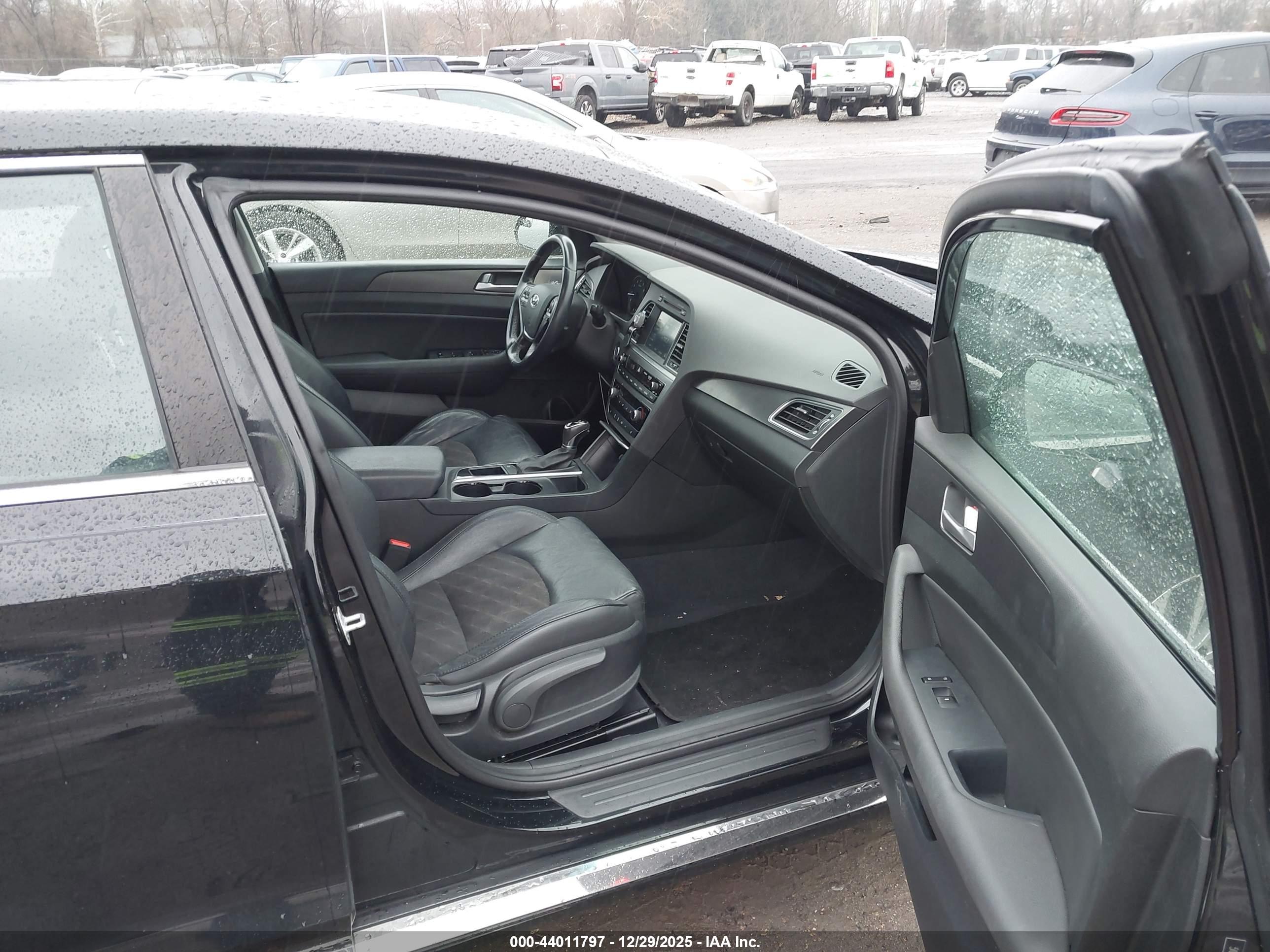 HYUNDAI SONATA image 5