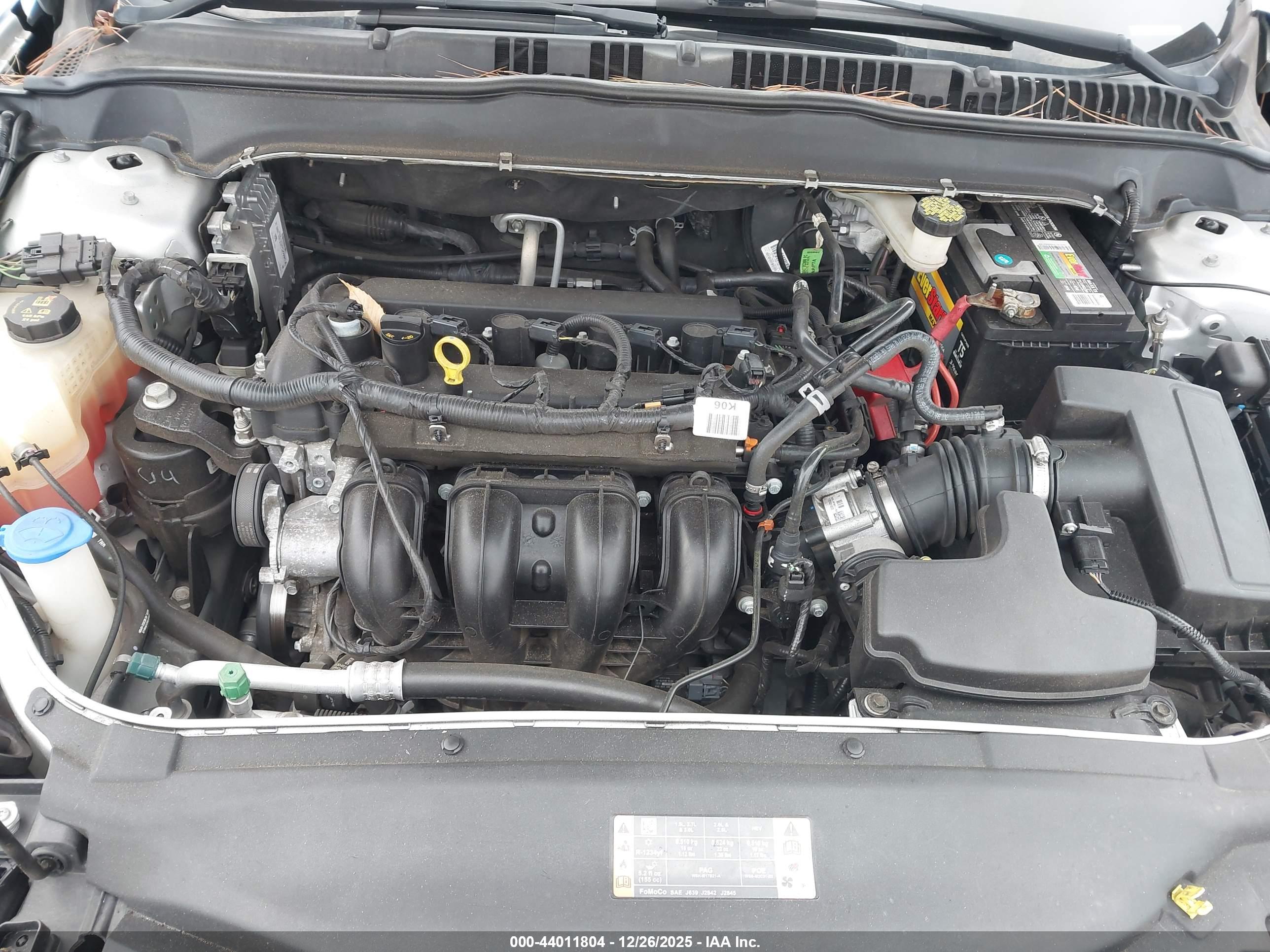 FORD FUSION image 10