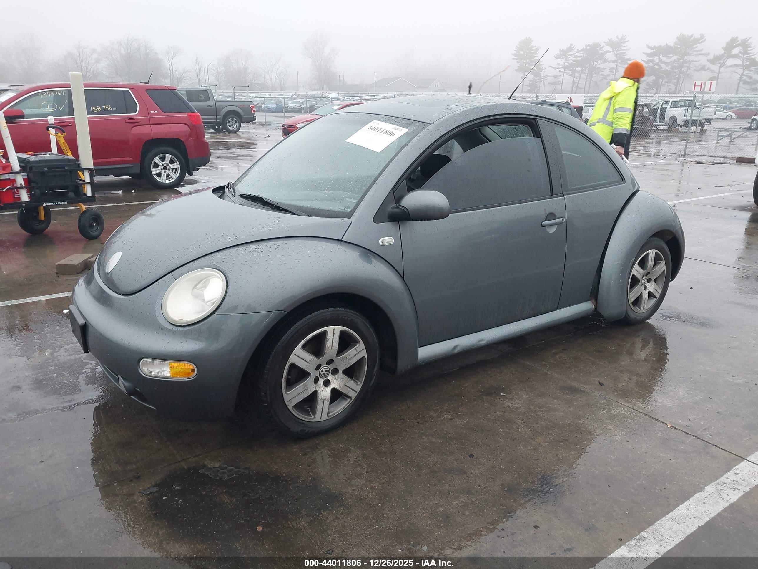VOLKSWAGEN NEW image 2