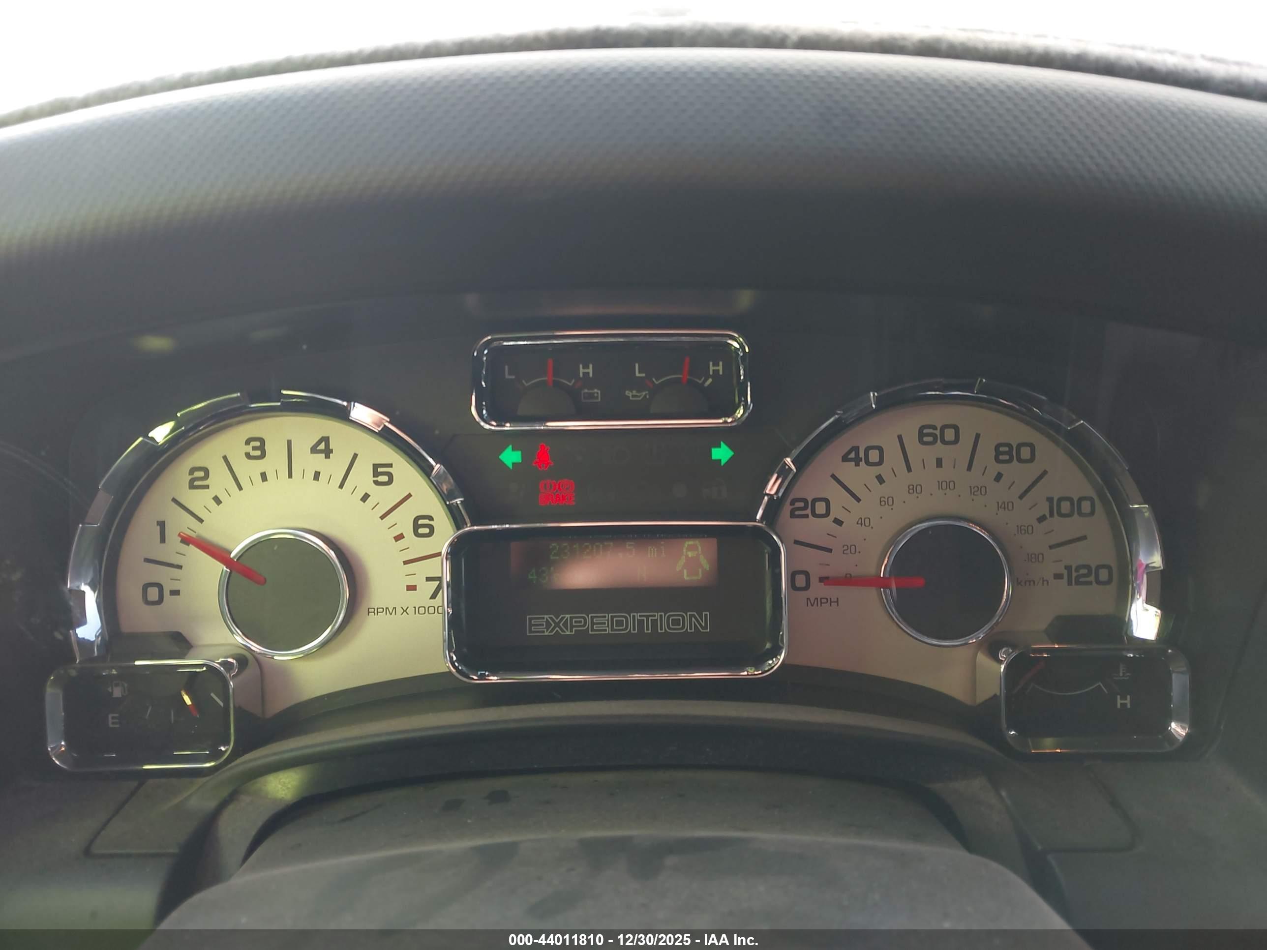 FORD EXPEDITION image 7