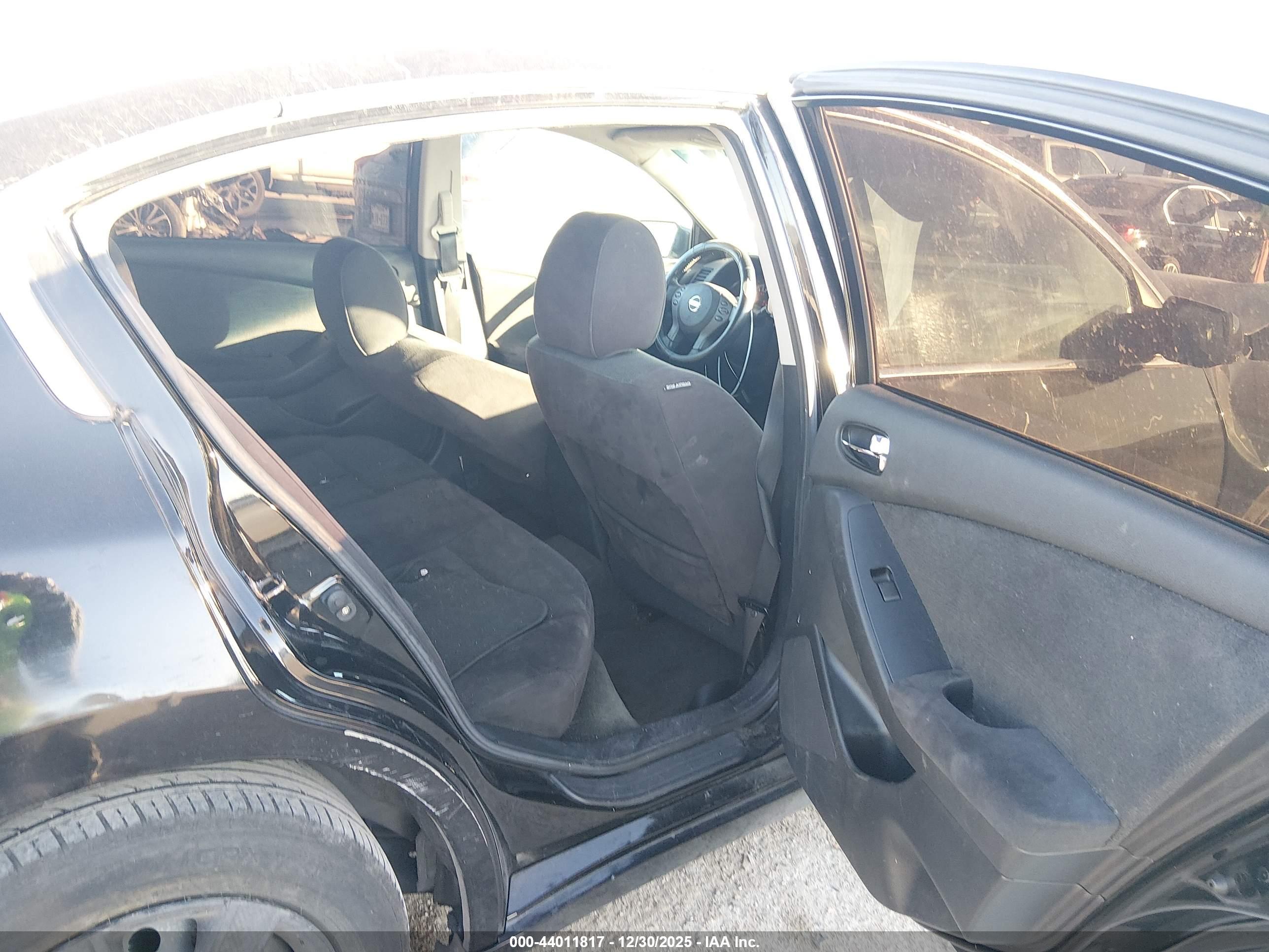 NISSAN ALTIMA image 8