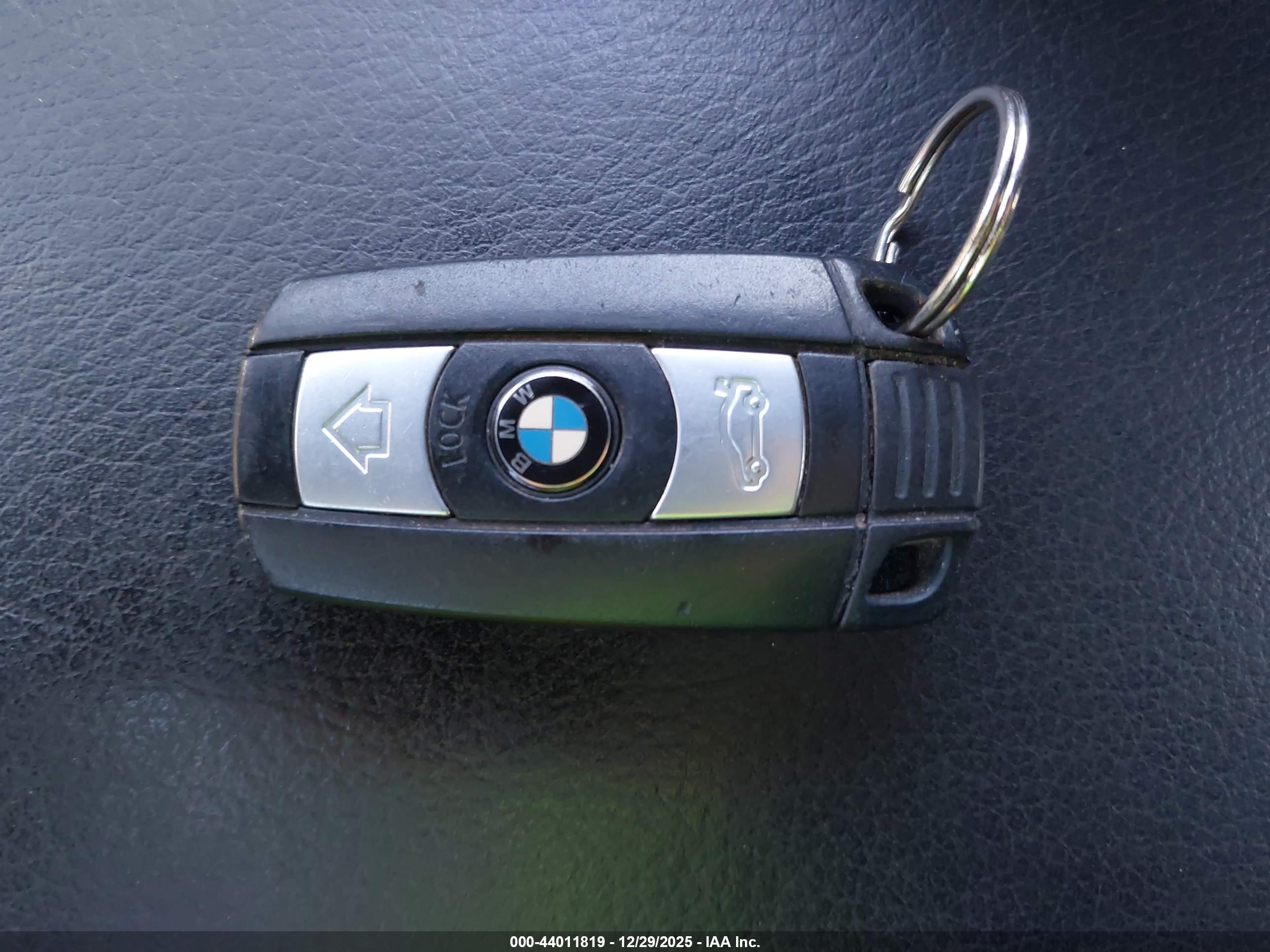 BMW 128I image 11