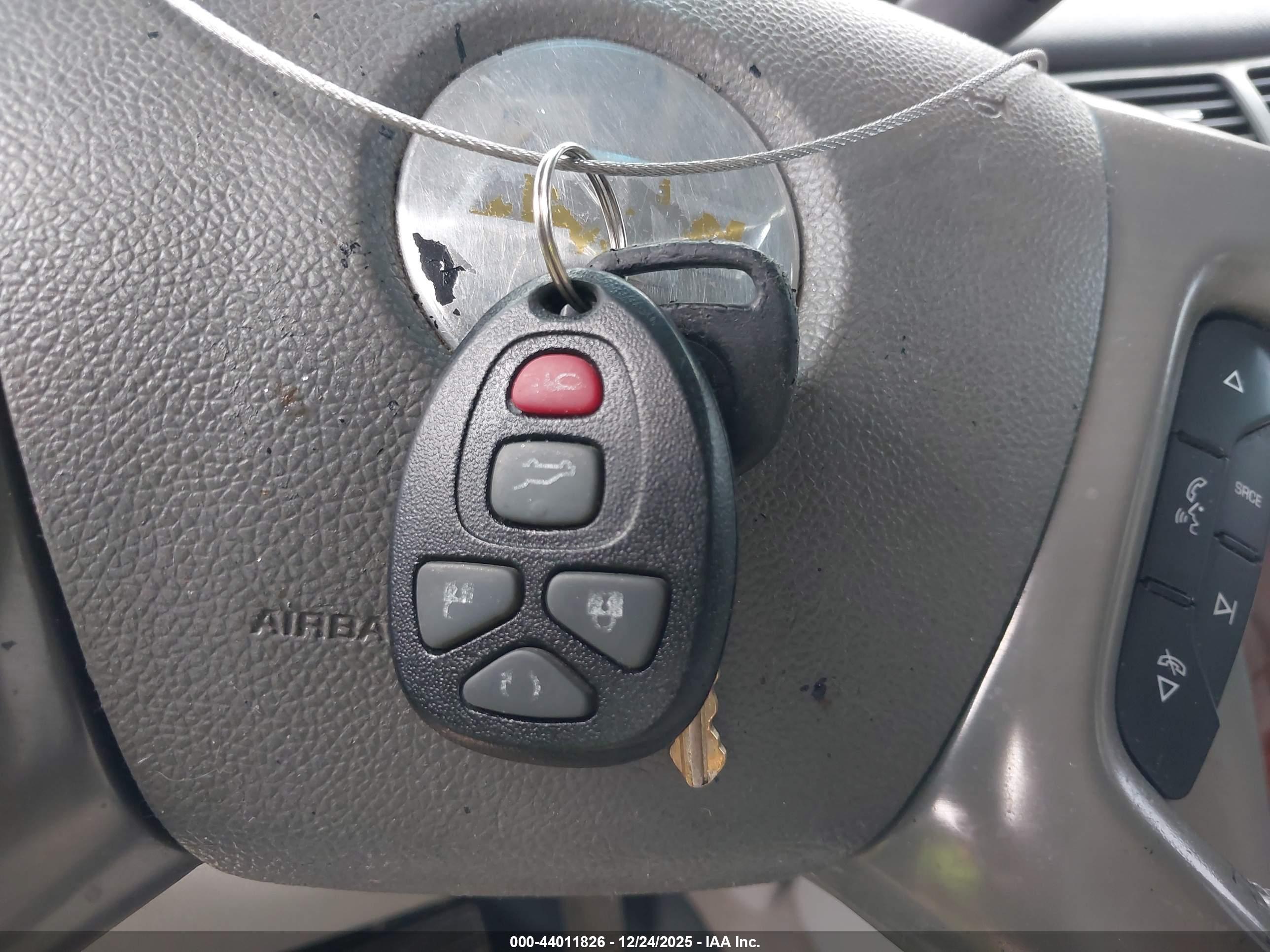 CHEVROLET TAHOE image 11